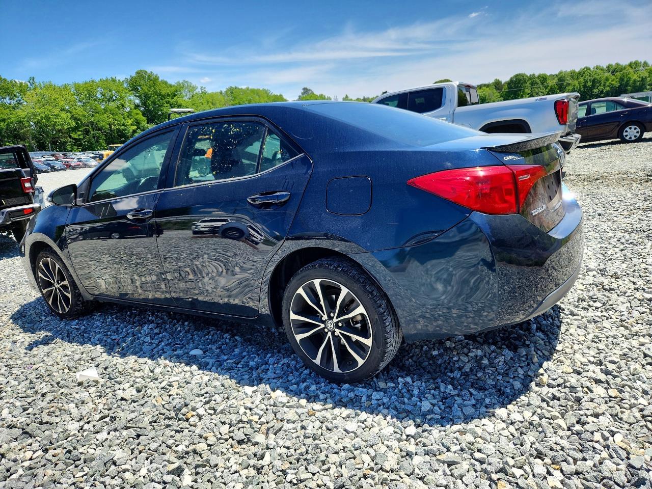 2017 Toyota Corolla Se Blue vin: 2T1BURHE1HC902742