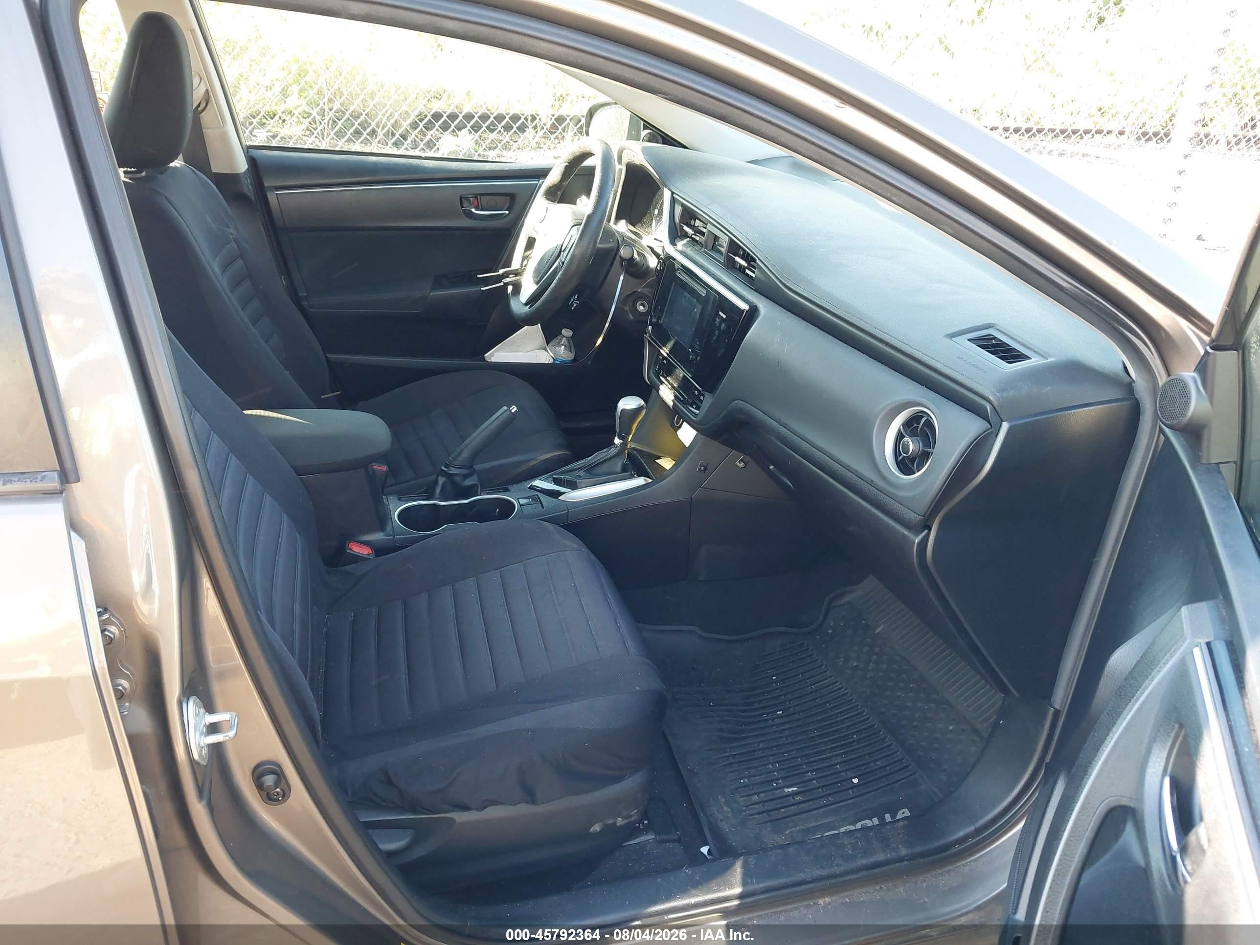 2017 Toyota Corolla Le Серый vin: 2T1BURHE1HC938169
