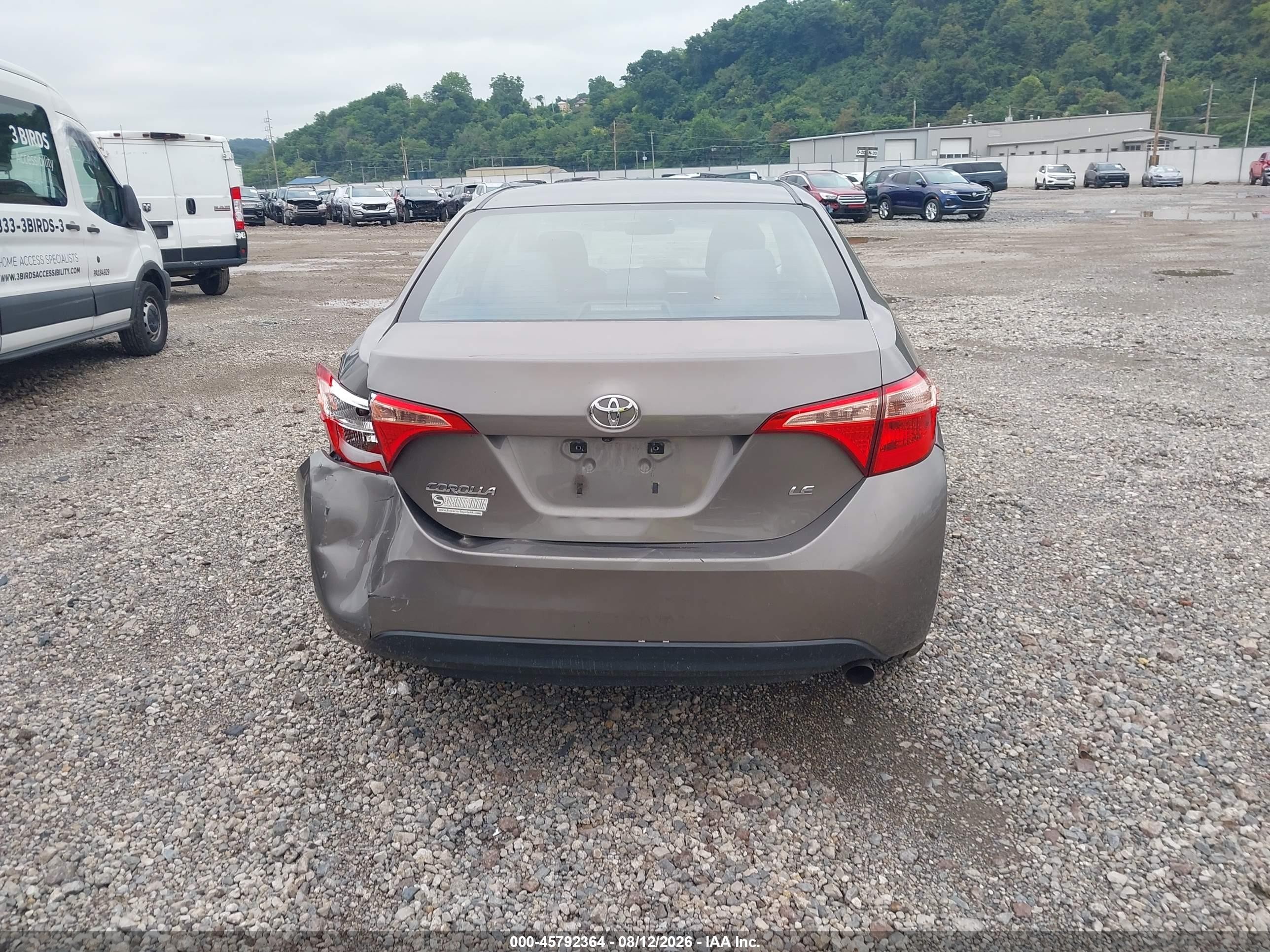 2017 Toyota Corolla Le Серый vin: 2T1BURHE1HC938169