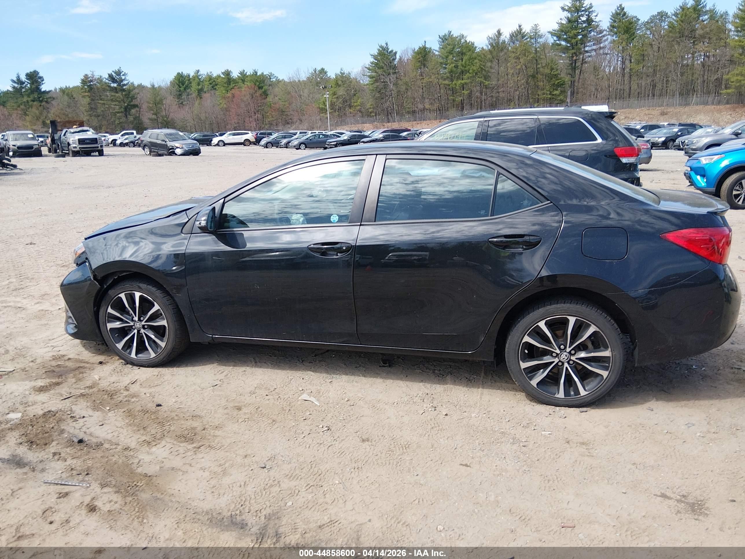 2019 Toyota Corolla Se Black vin: 2T1BURHE1KC164688