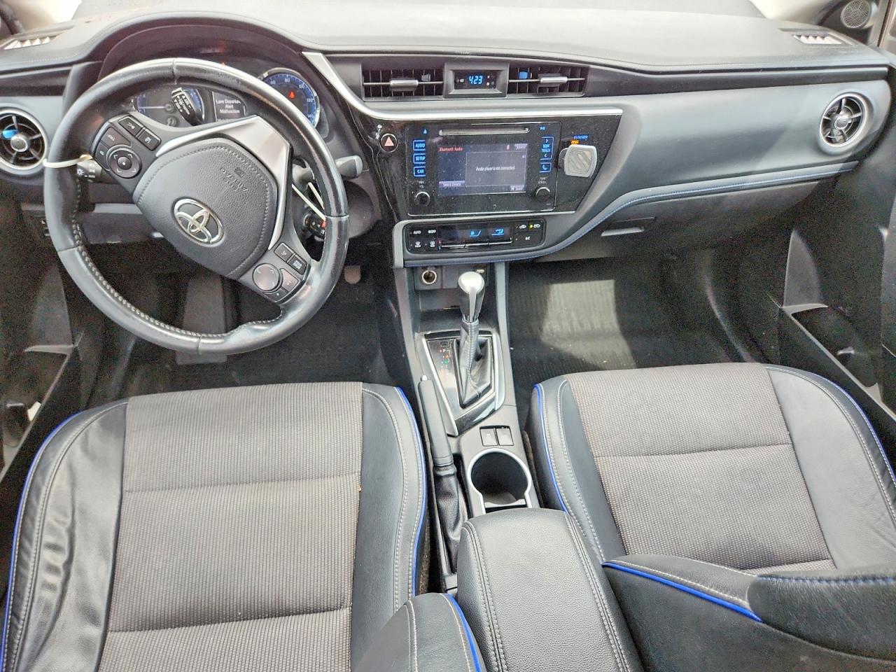 2019 Toyota Corolla Se Black vin: 2T1BURHE1KC230642