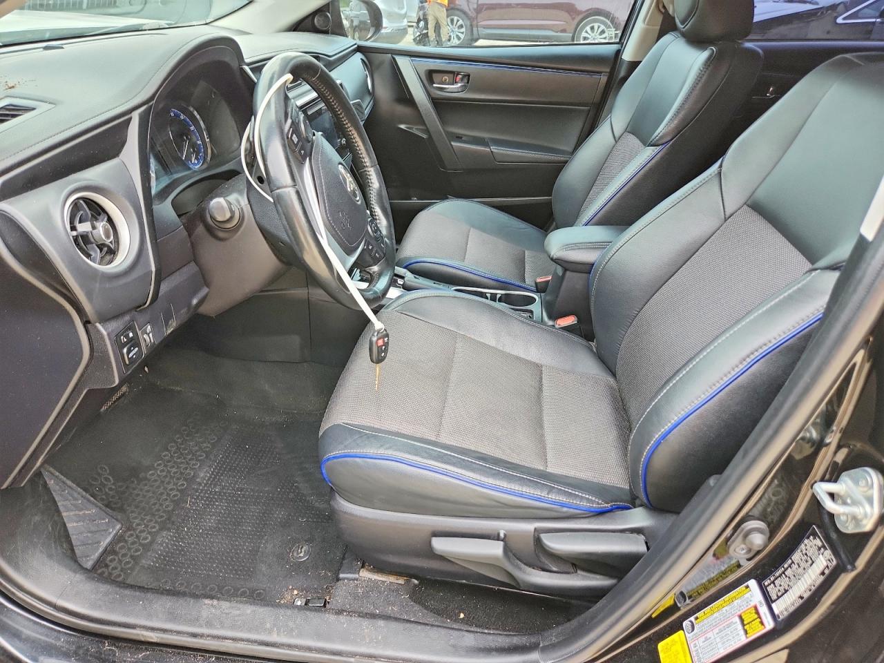2019 Toyota Corolla Se Black vin: 2T1BURHE1KC230642