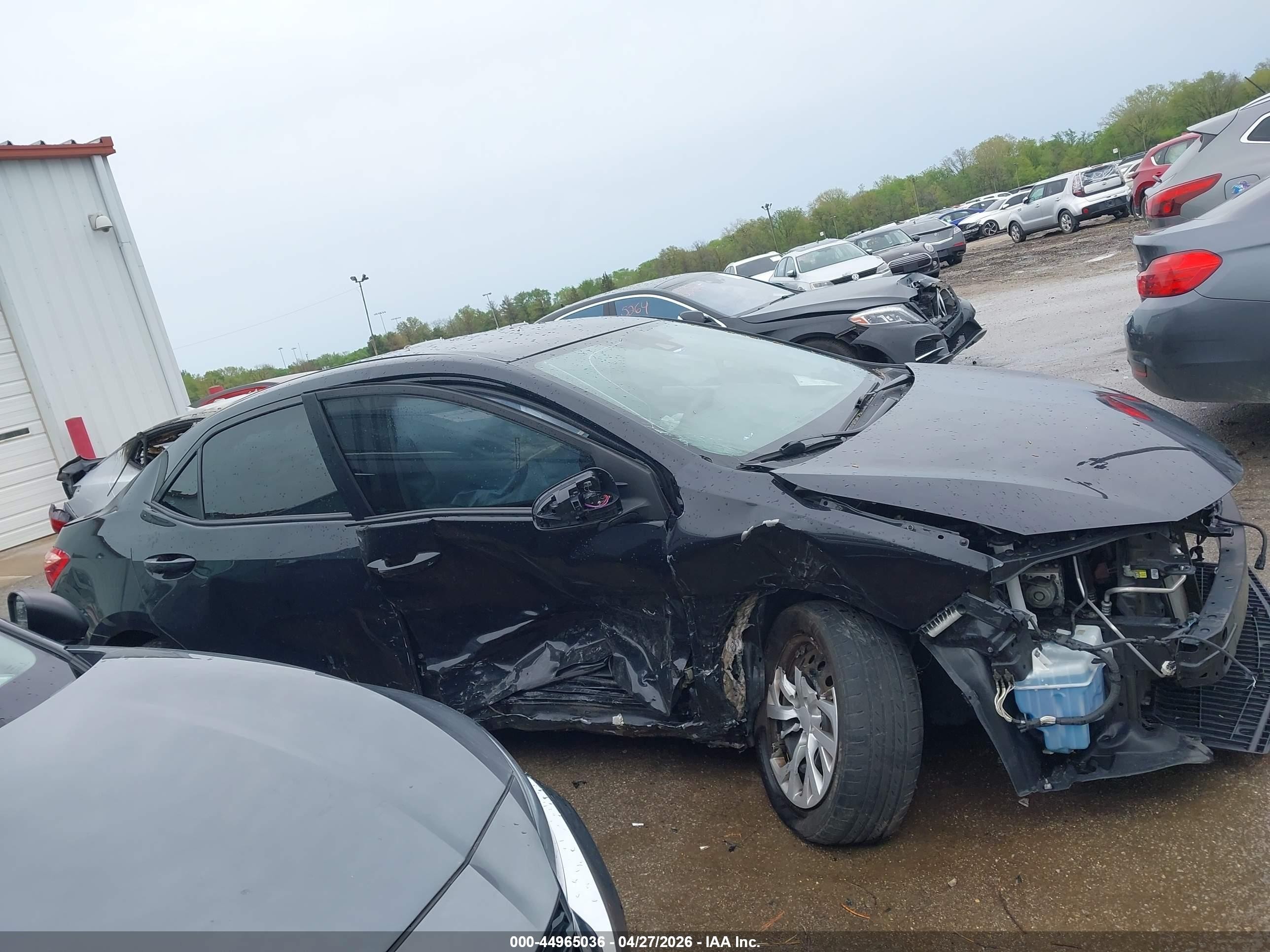 2019 Toyota Corolla Le Black vin: 2T1BURHE1KC243696