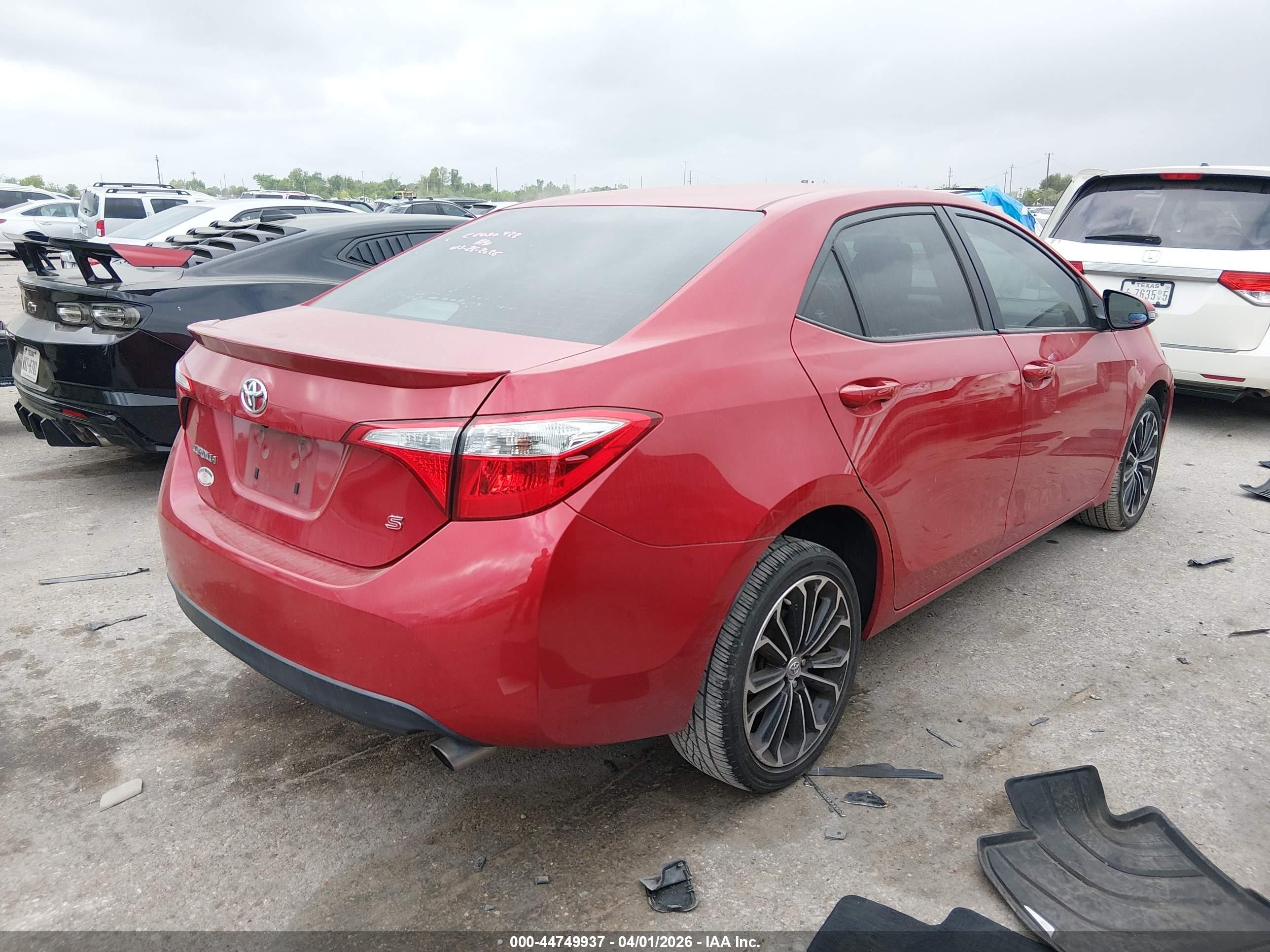 2014 Toyota Corolla S Plus Red vin: 2T1BURHE2EC002444