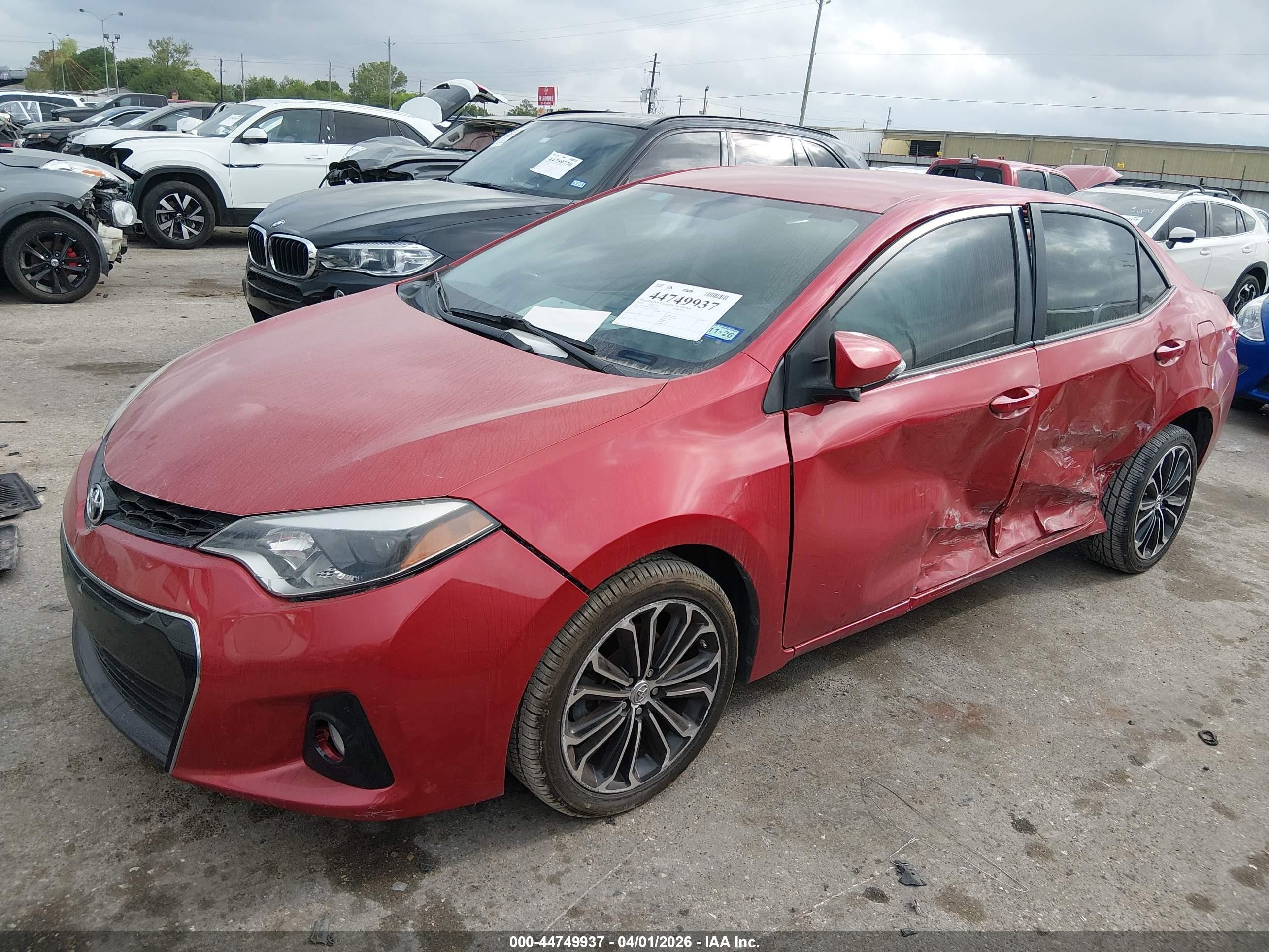 2014 Toyota Corolla S Plus Red vin: 2T1BURHE2EC002444