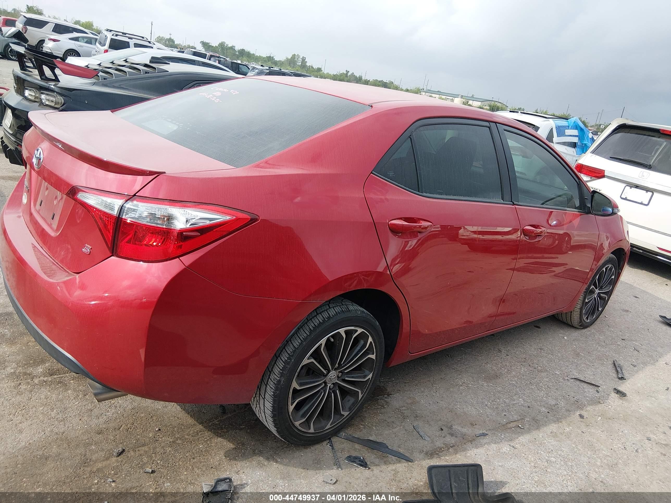 2014 Toyota Corolla S Plus Red vin: 2T1BURHE2EC002444