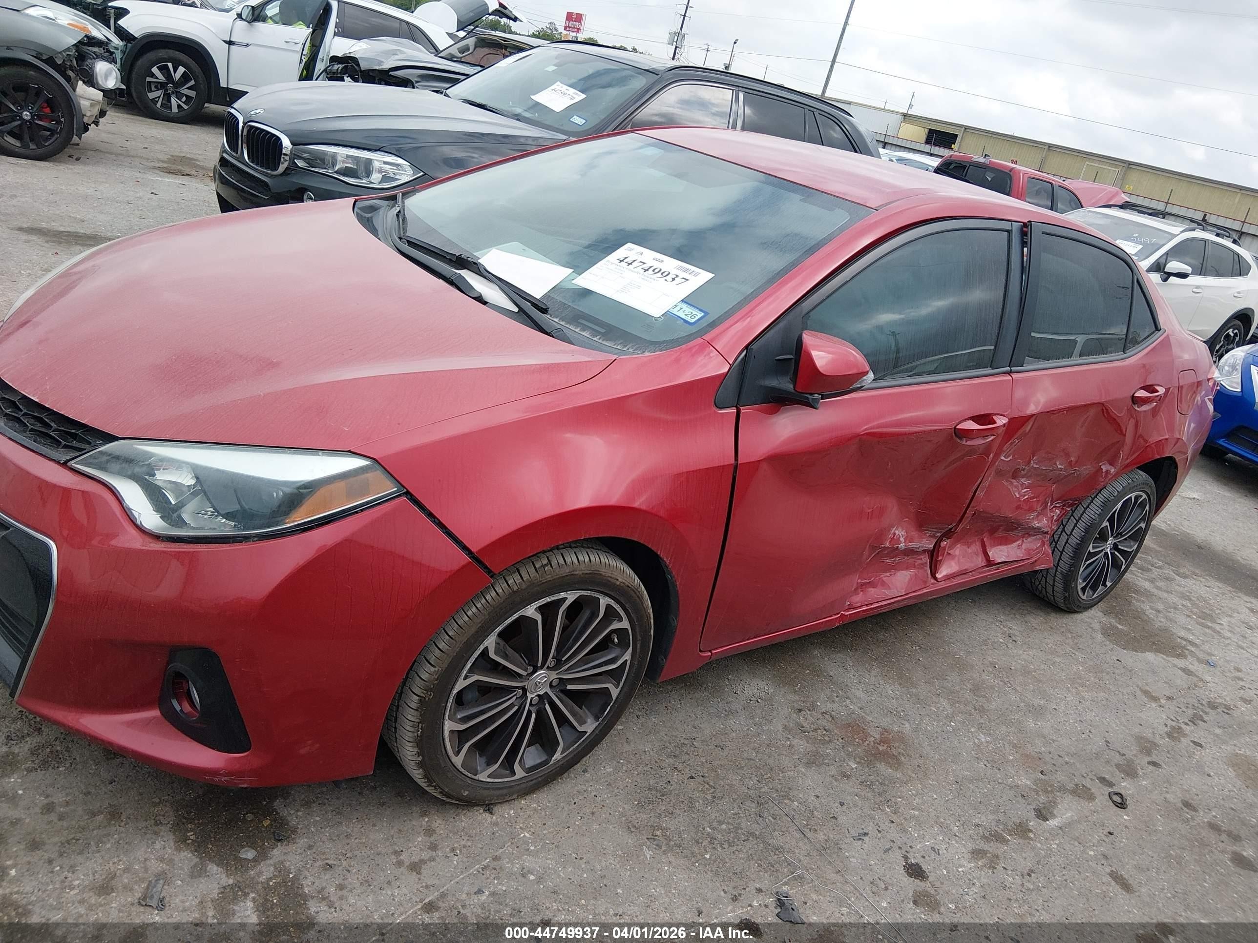 2014 Toyota Corolla S Plus Red vin: 2T1BURHE2EC002444