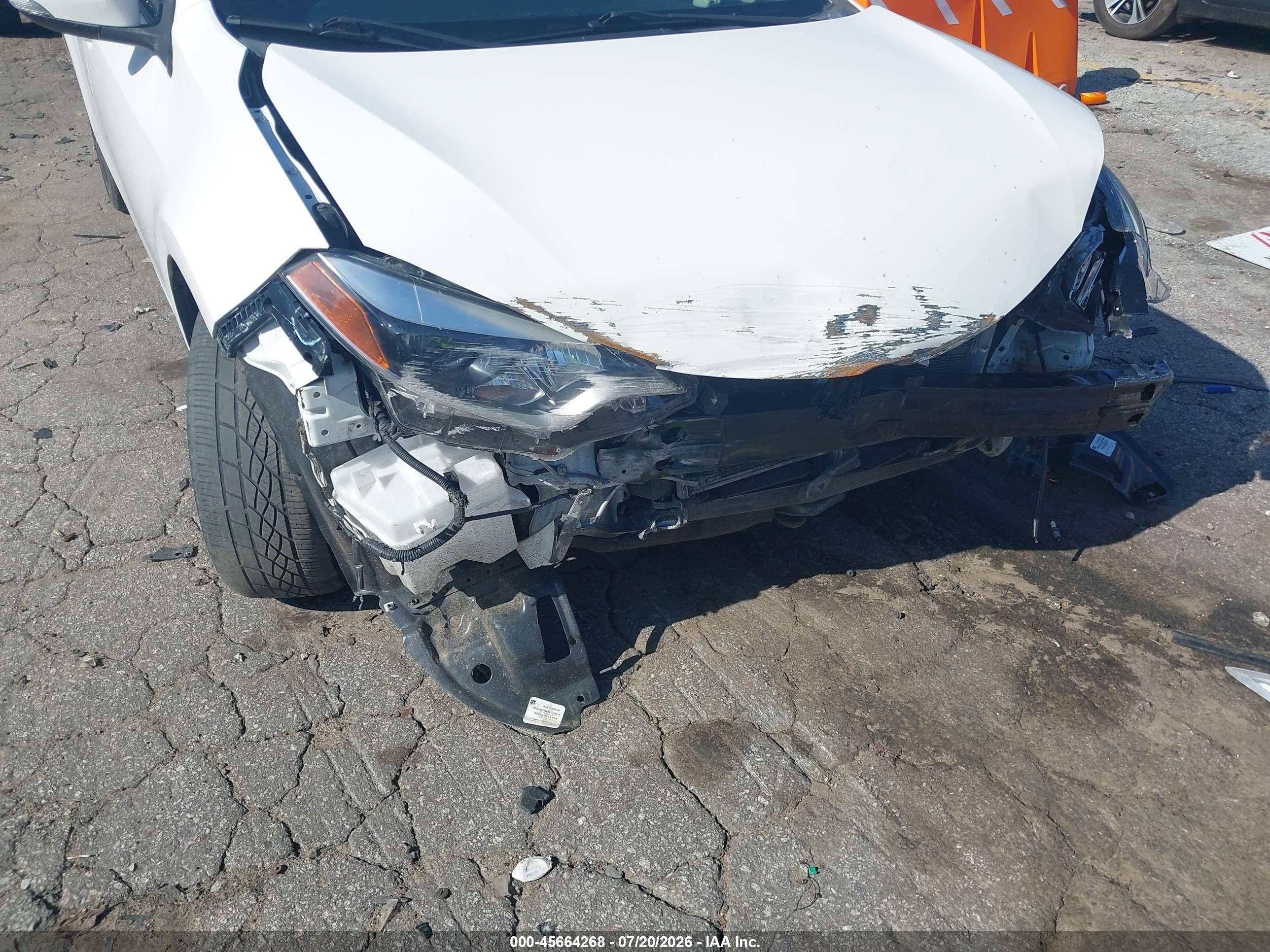 2014 Toyota Corolla S Plus Белый vin: 2T1BURHE2EC044032