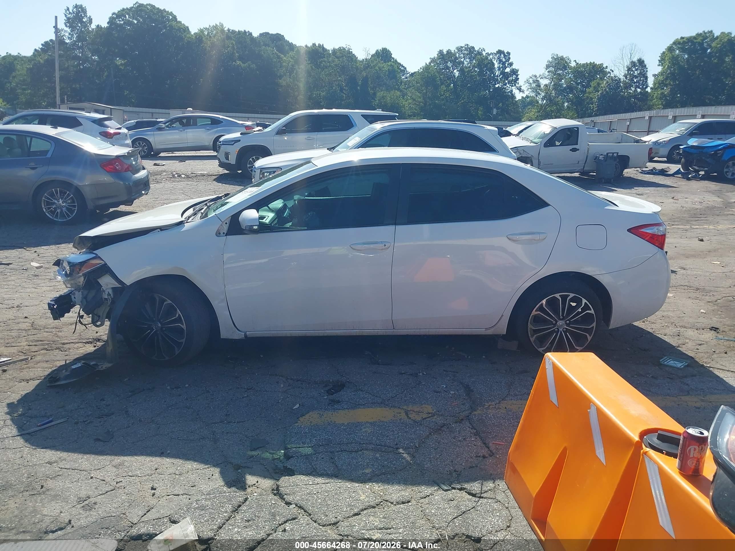 2014 Toyota Corolla S Plus Белый vin: 2T1BURHE2EC044032
