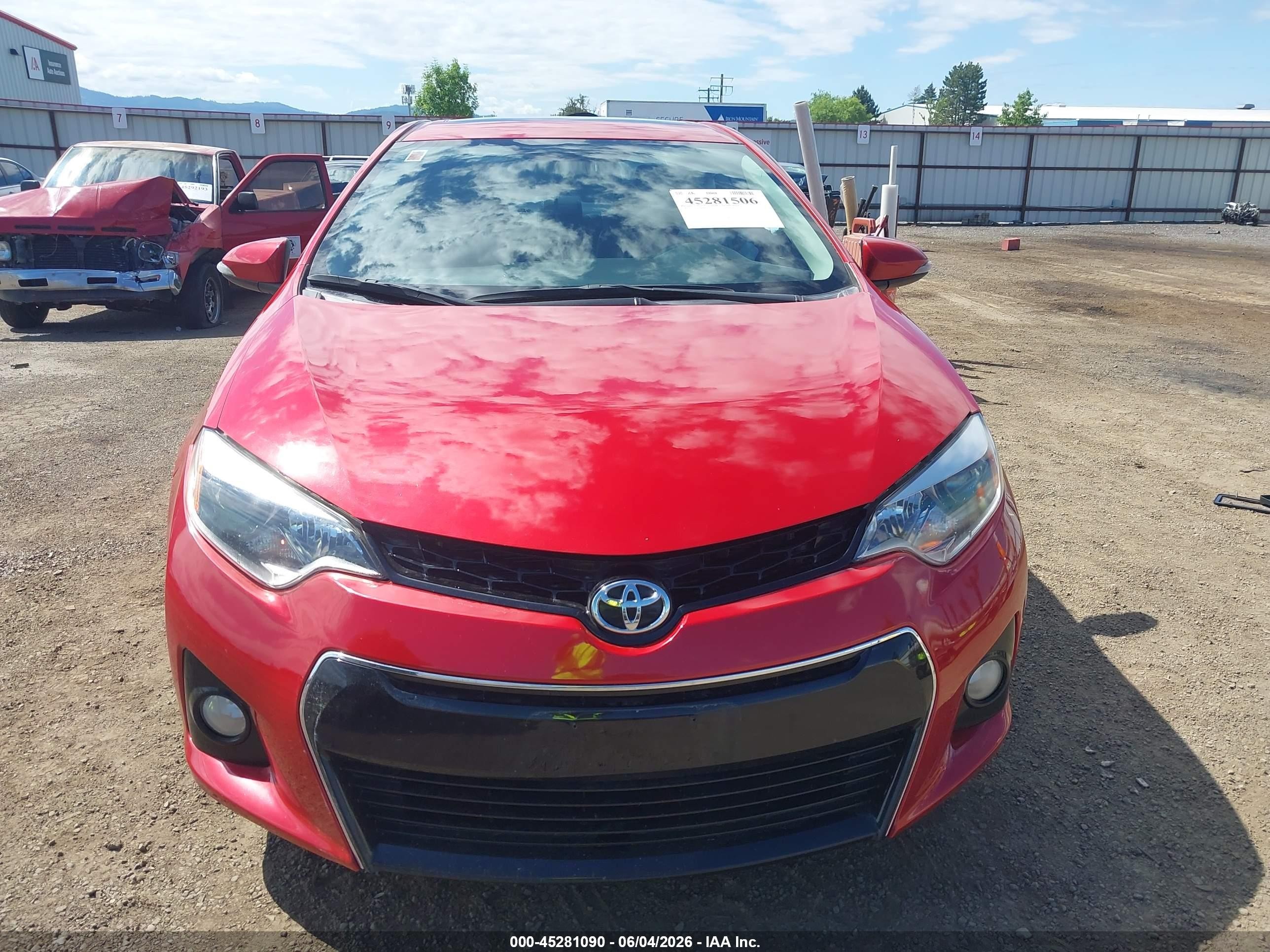 2014 Toyota Corolla S Plus Red vin: 2T1BURHE2EC055709