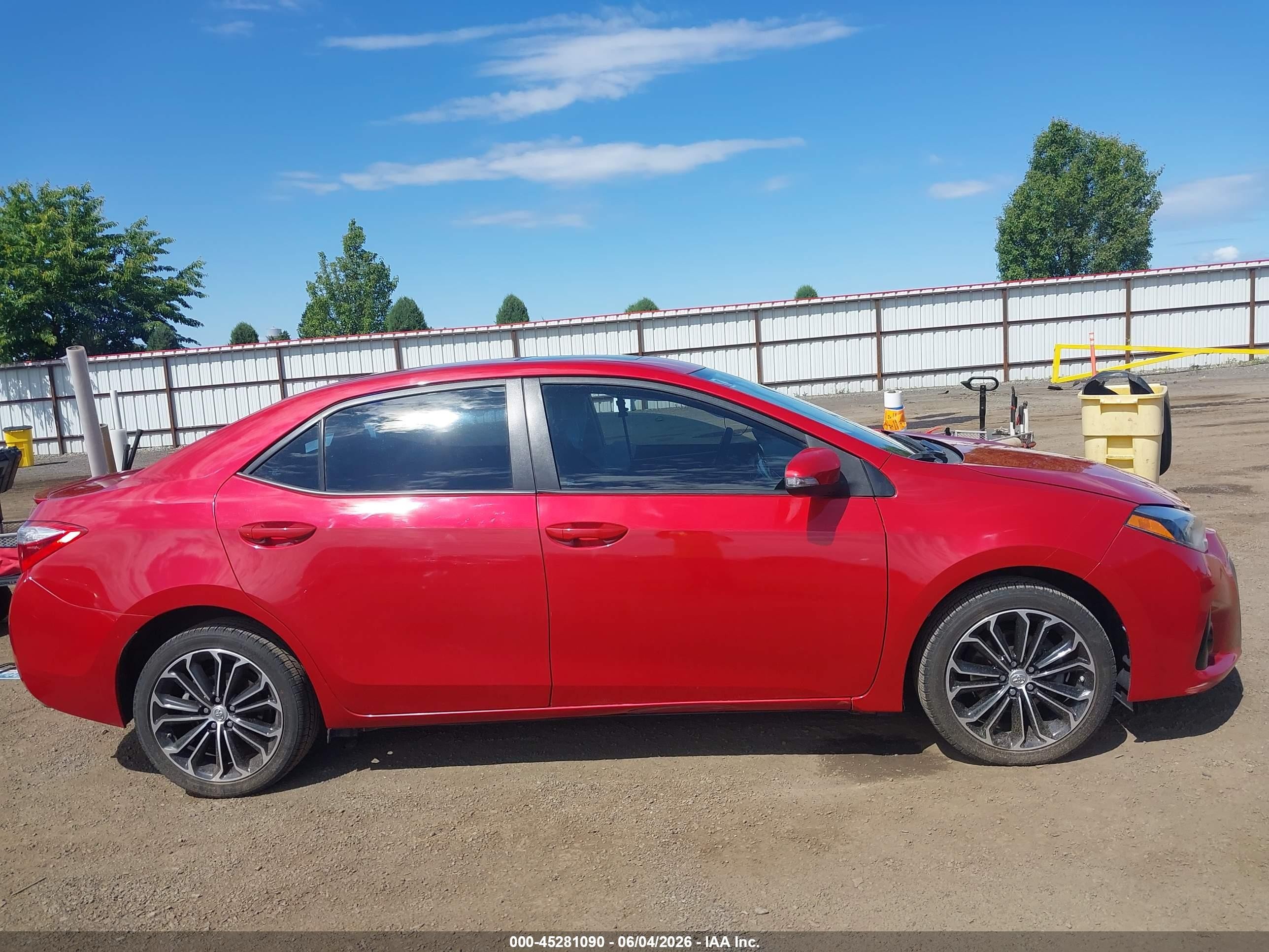 2014 Toyota Corolla S Plus Red vin: 2T1BURHE2EC055709