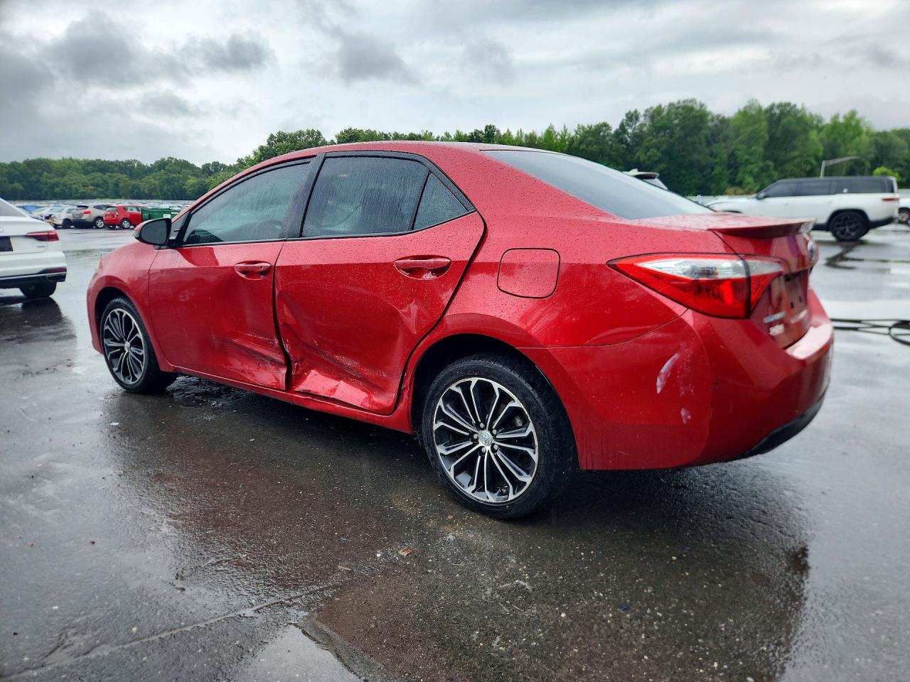 2014 Toyota Corolla S Plus Красный vin: 2T1BURHE2EC063180