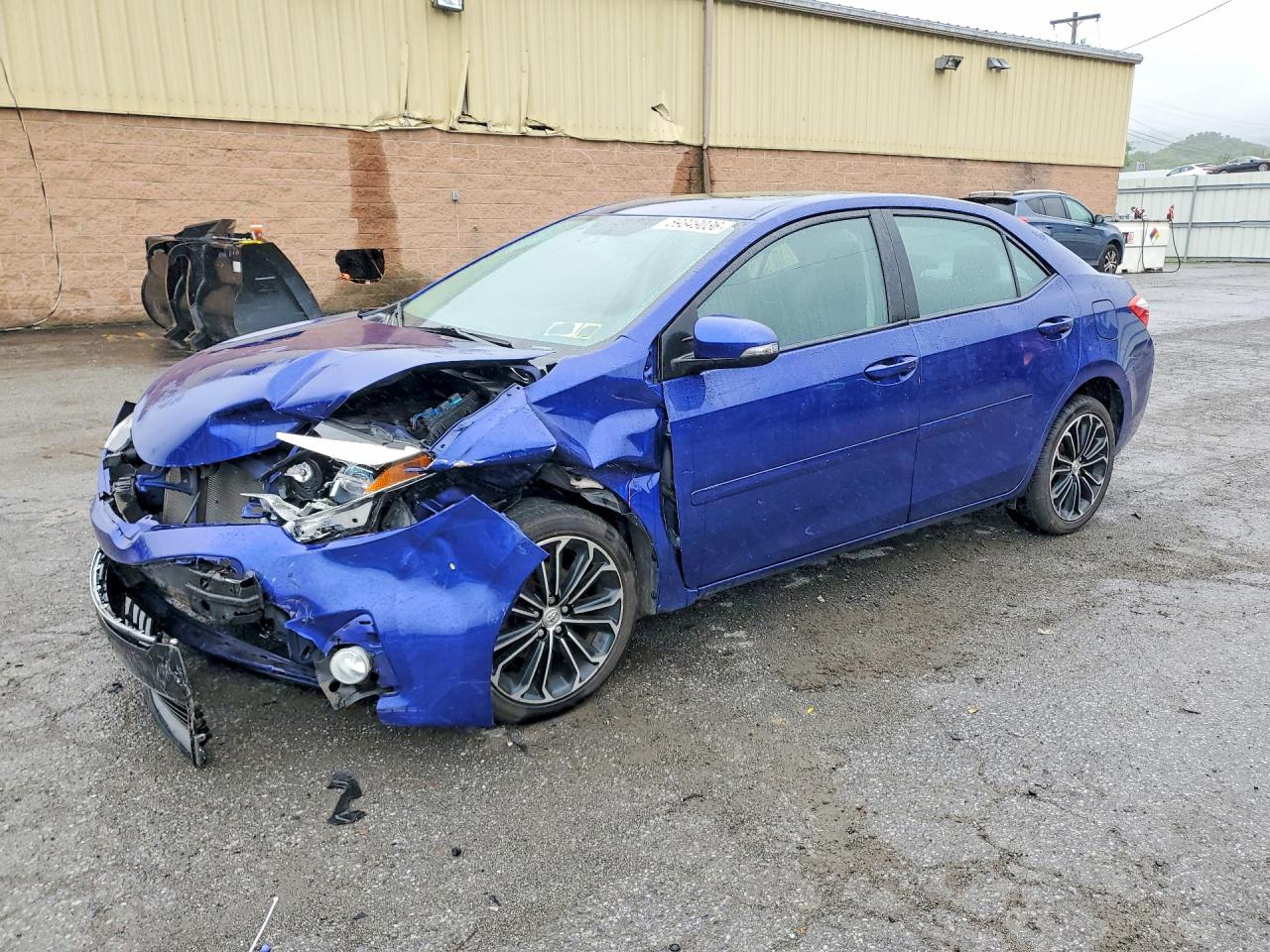 2014 Toyota Corolla S Plus Blue vin: 2T1BURHE2EC066810