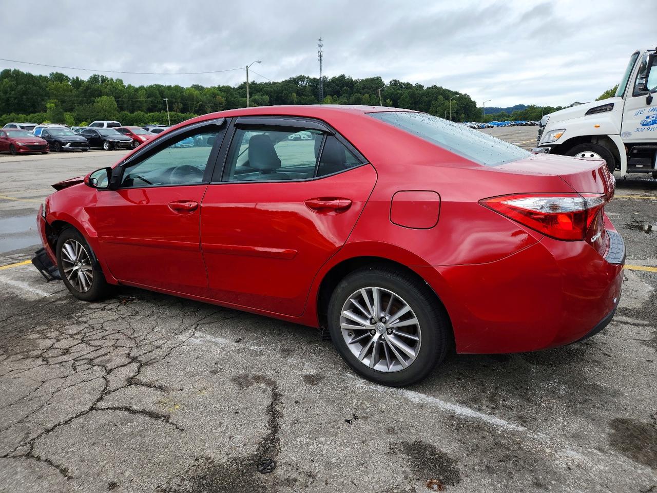 2014 Toyota Corolla Le Red vin: 2T1BURHE2EC068461