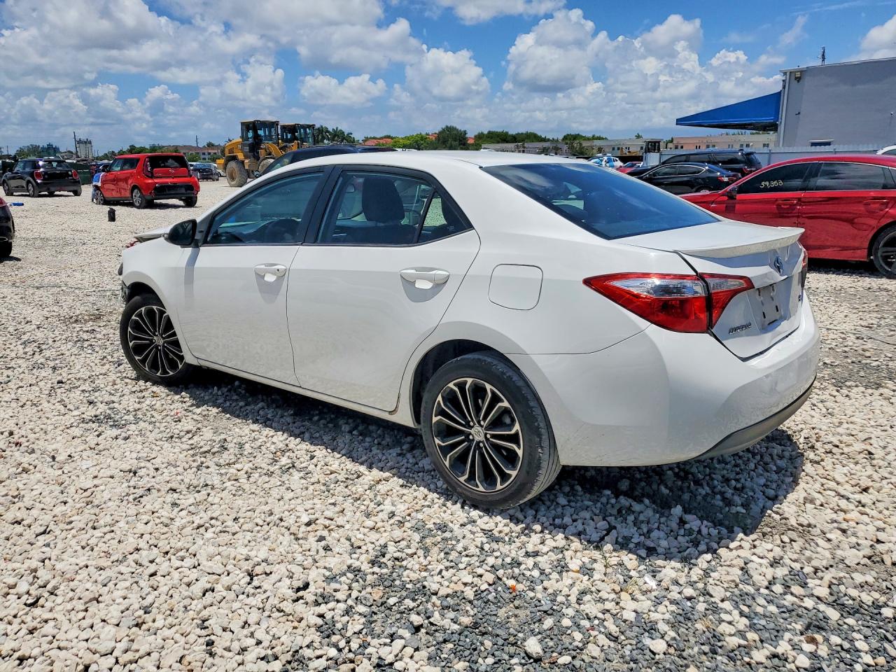 2014 Toyota Corolla S Plus White vin: 2T1BURHE2EC079847