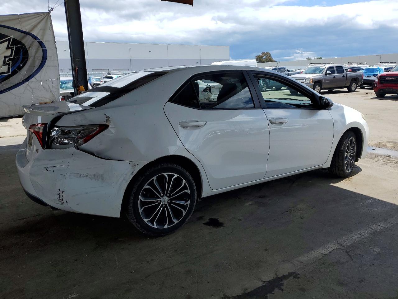 2014 Toyota Corolla S Plus White vin: 2T1BURHE2EC108635