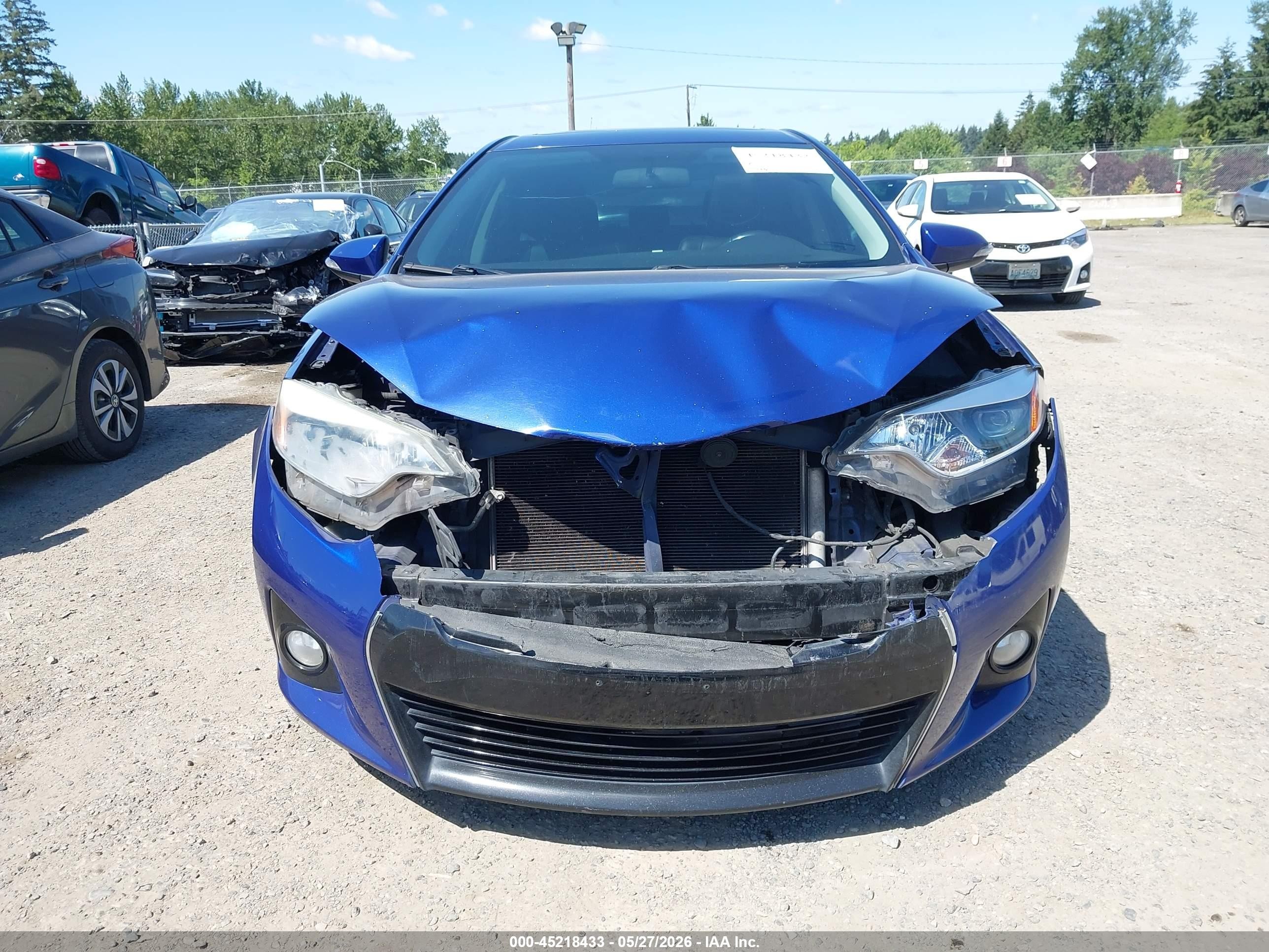 2014 Toyota Corolla S Premium Blue vin: 2T1BURHE2EC110627