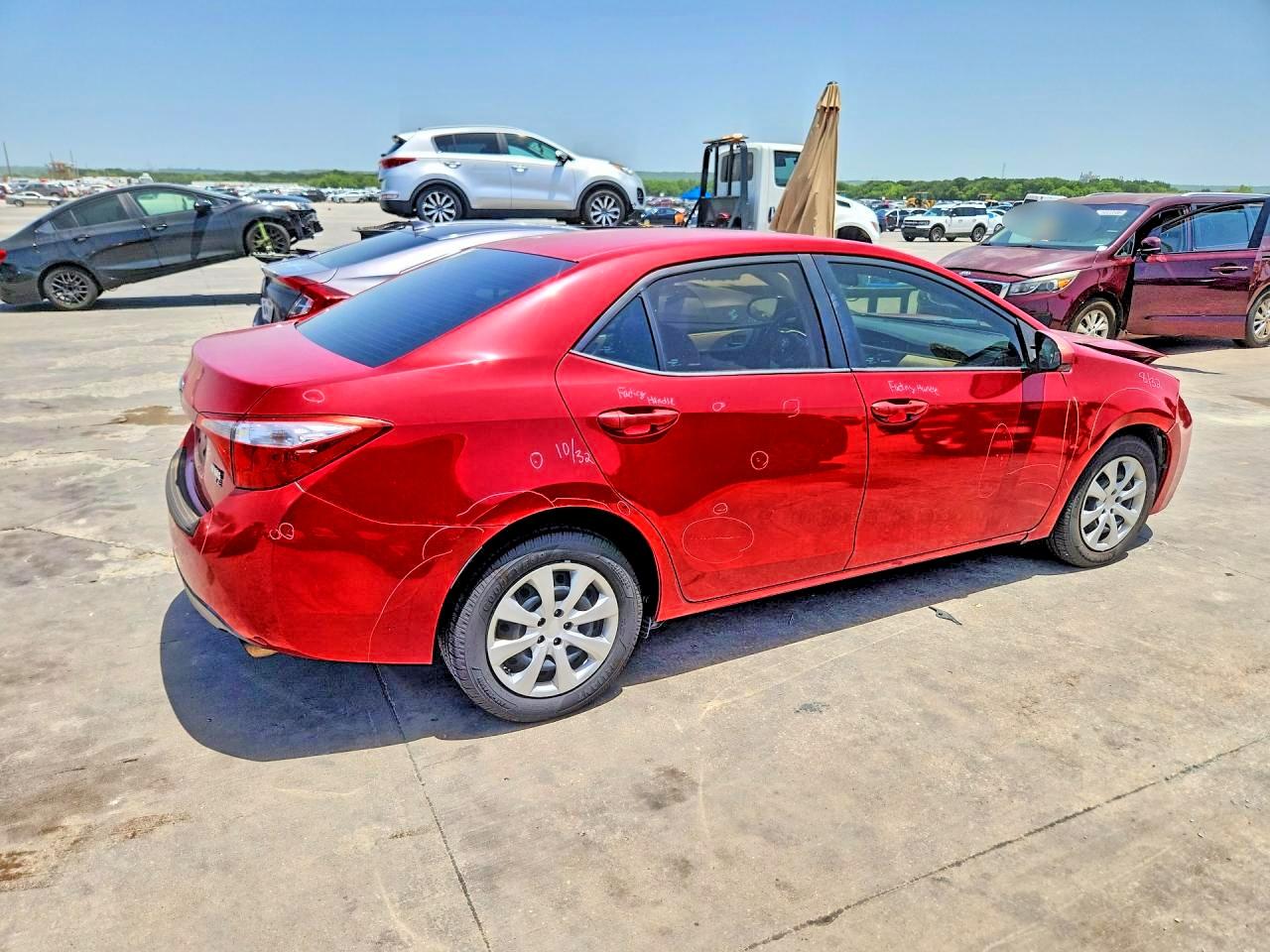 2014 Toyota Corolla Le Red vin: 2T1BURHE2EC130845