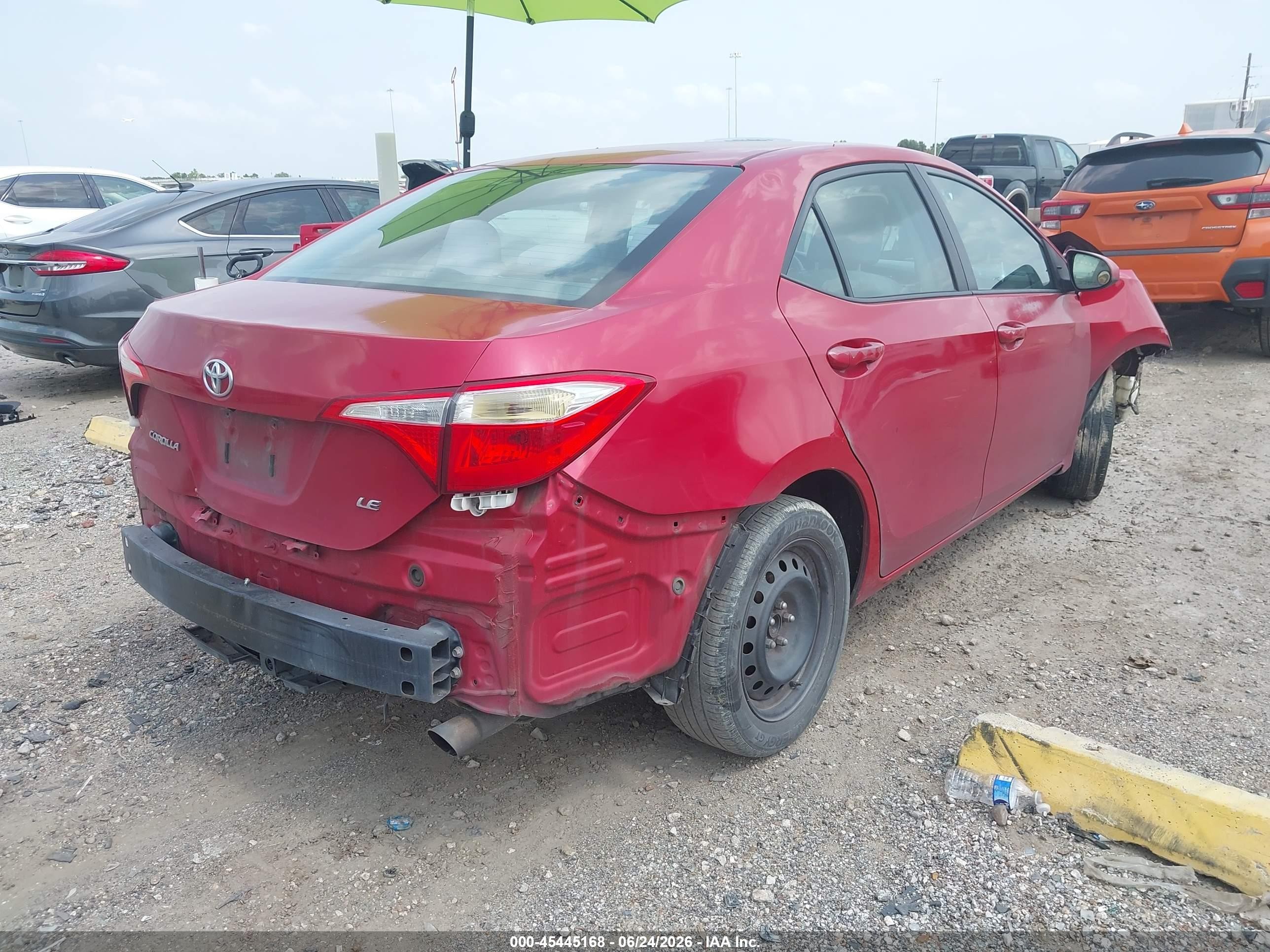 2014 Toyota Corolla Le Red vin: 2T1BURHE2EC134331