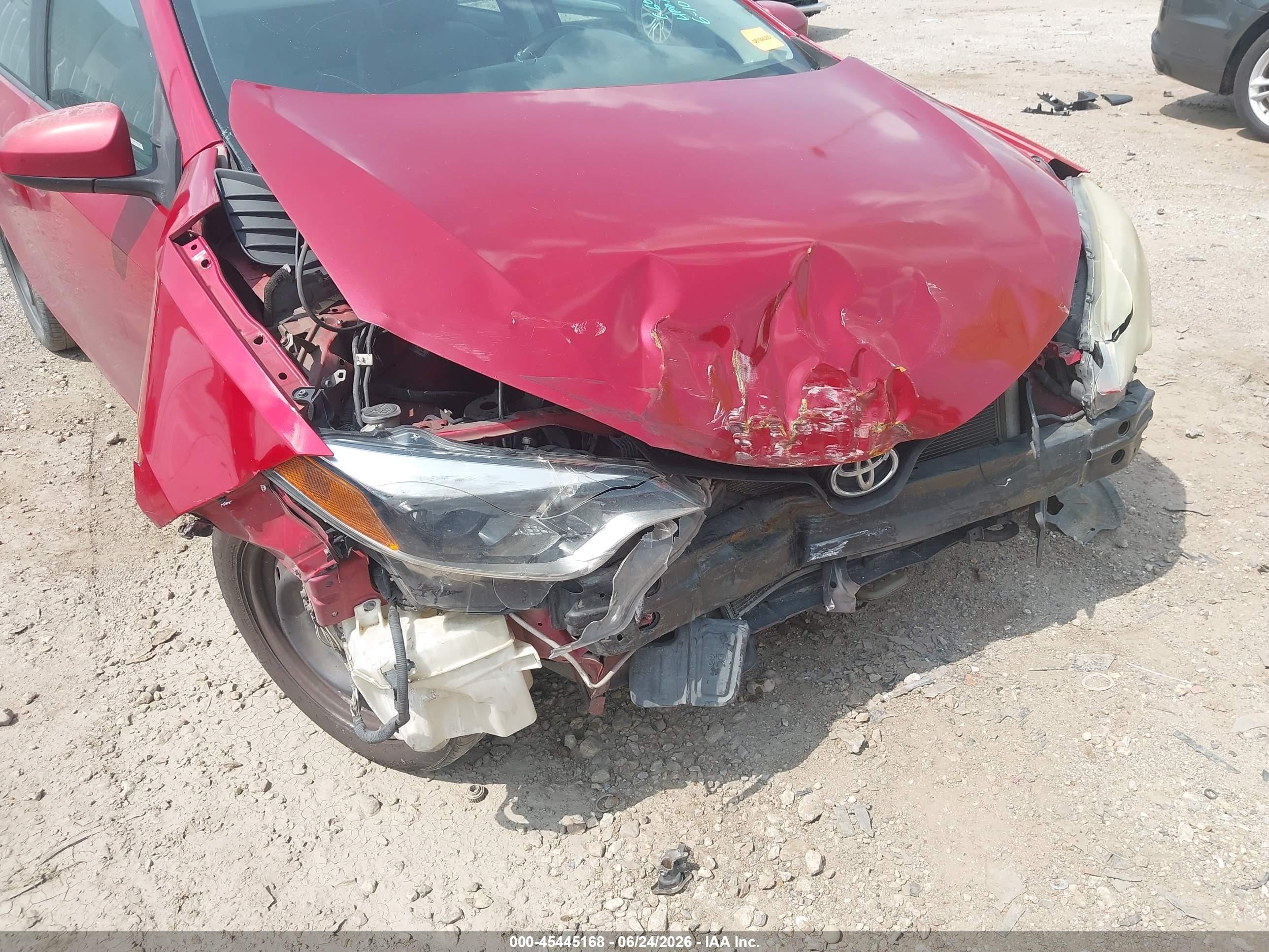 2014 Toyota Corolla Le Red vin: 2T1BURHE2EC134331