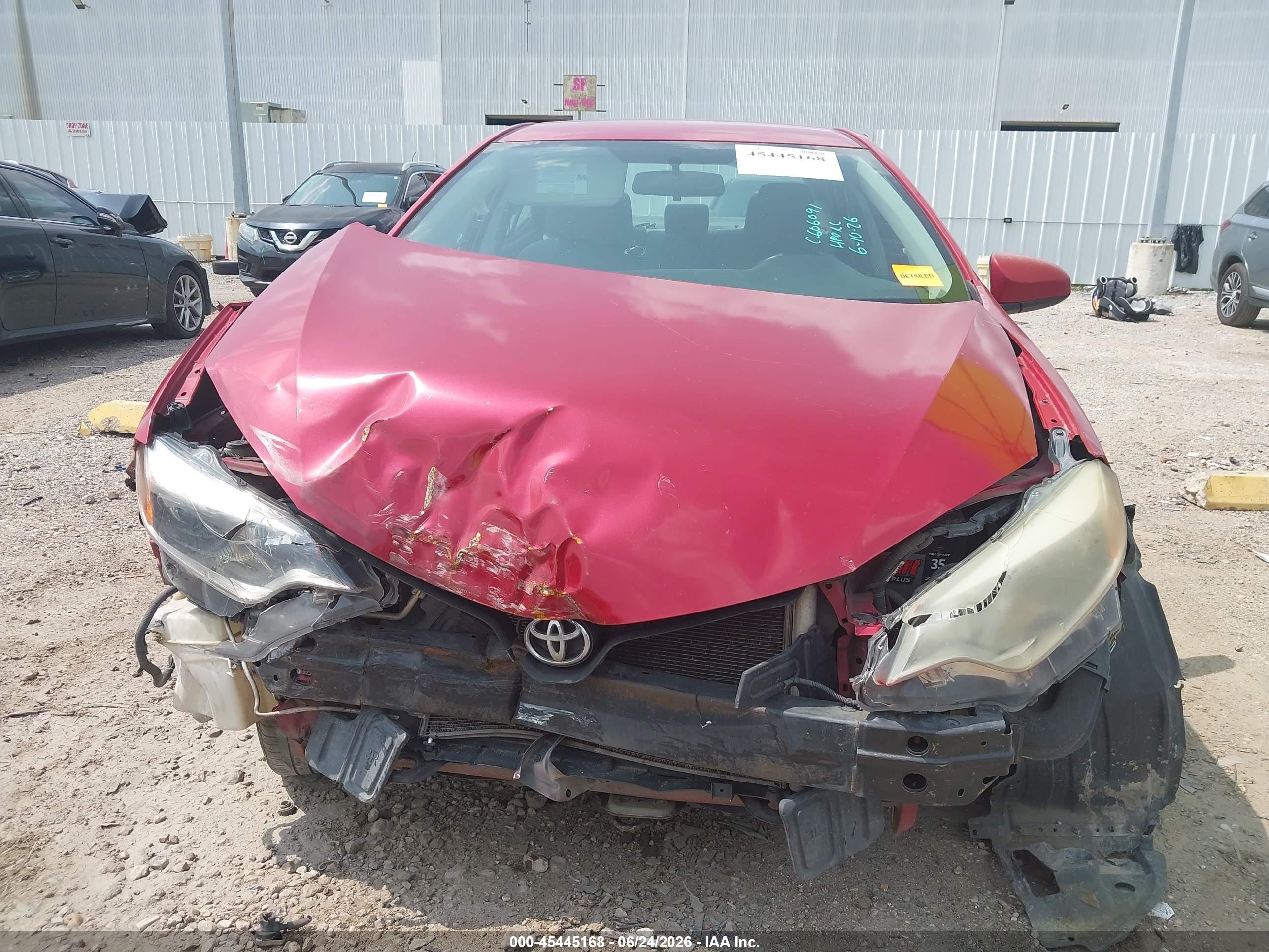 2014 Toyota Corolla Le Red vin: 2T1BURHE2EC134331