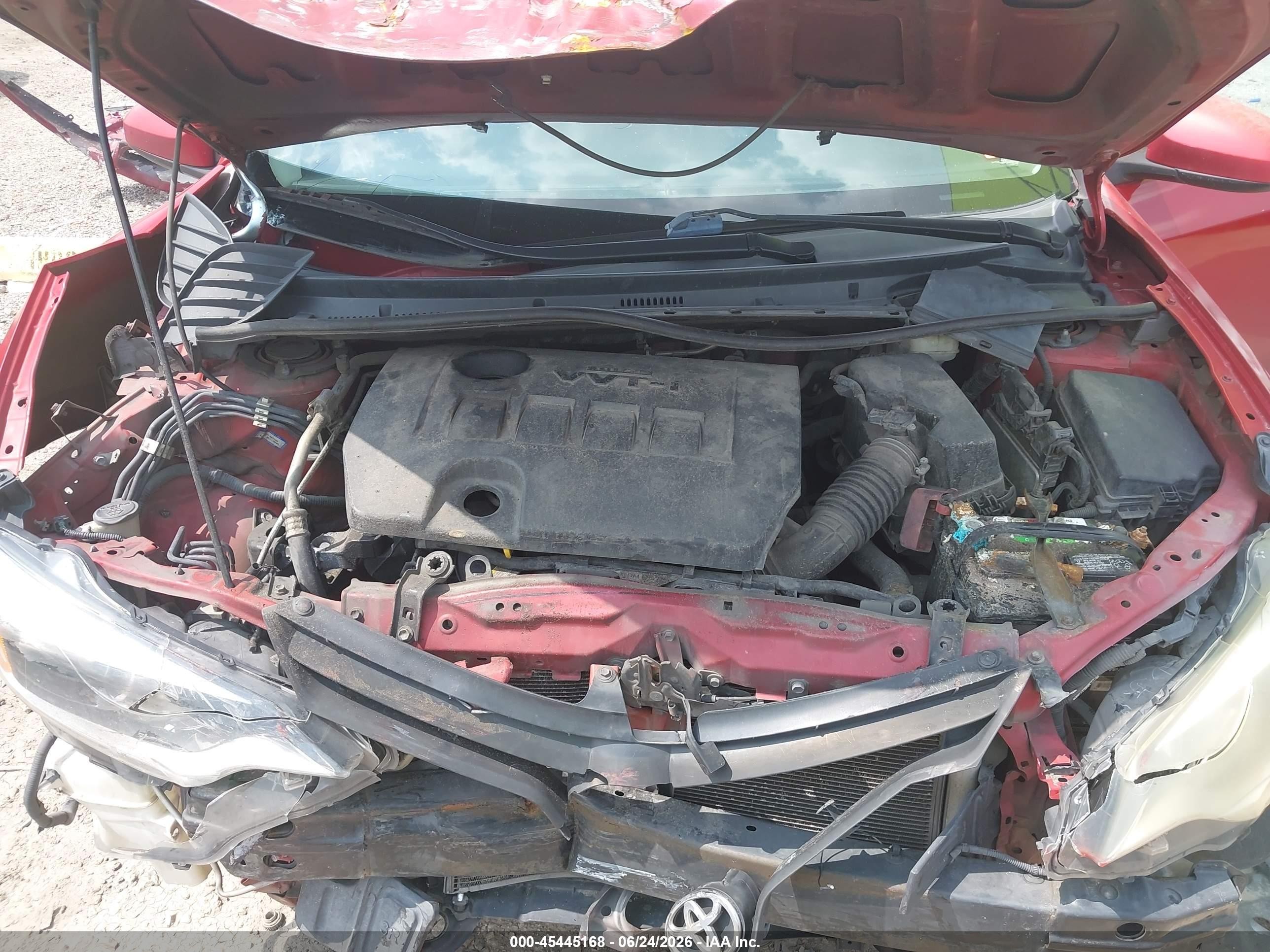 2014 Toyota Corolla Le Red vin: 2T1BURHE2EC134331