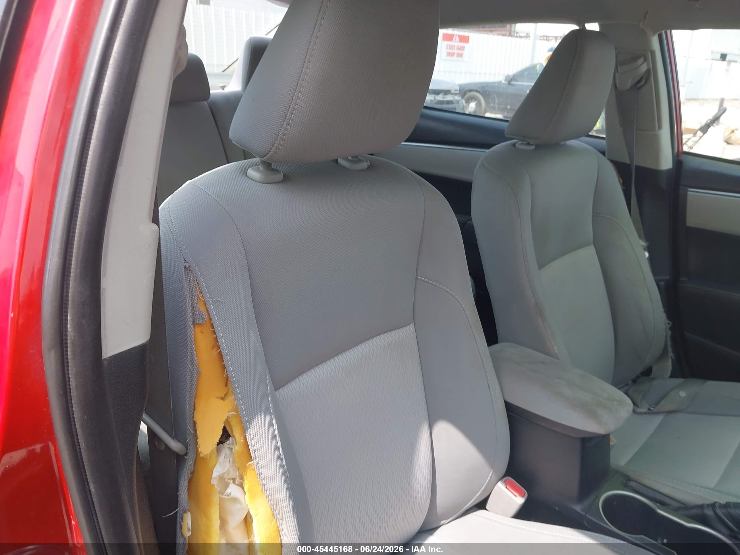 2014 Toyota Corolla Le Red vin: 2T1BURHE2EC134331
