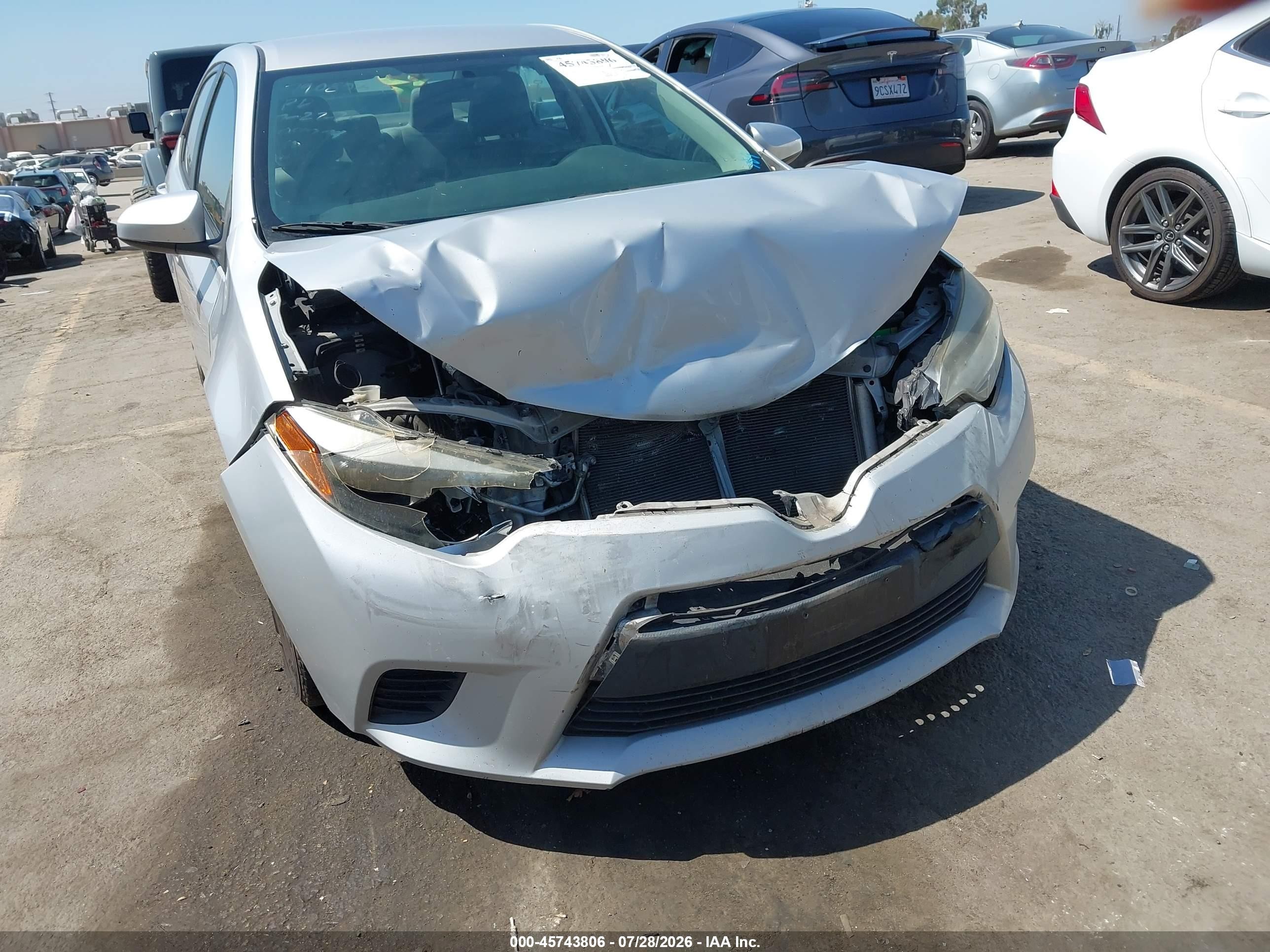 2014 Toyota Corolla Le White vin: 2T1BURHE2EC137438