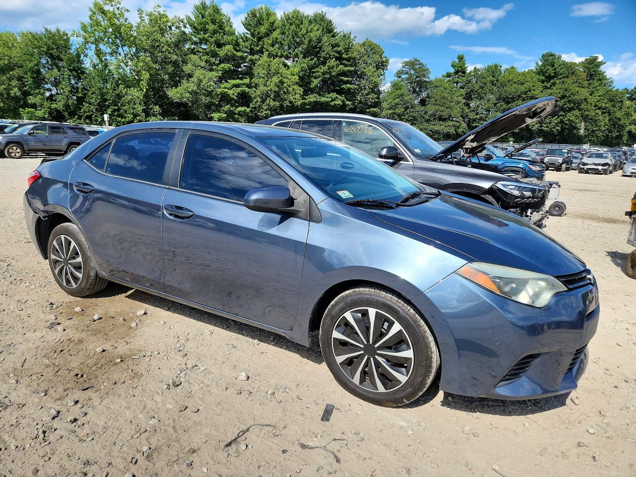 2014 Toyota Corolla Le Blue vin: 2T1BURHE2EC139481