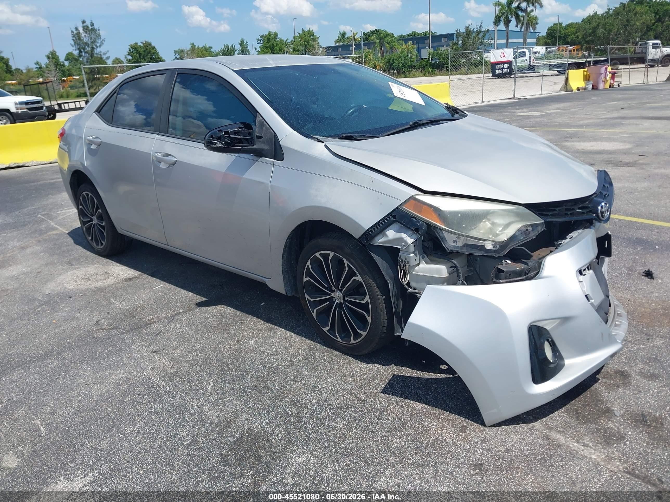 2014 Toyota Corolla S Plus Silver vin: 2T1BURHE2EC171783