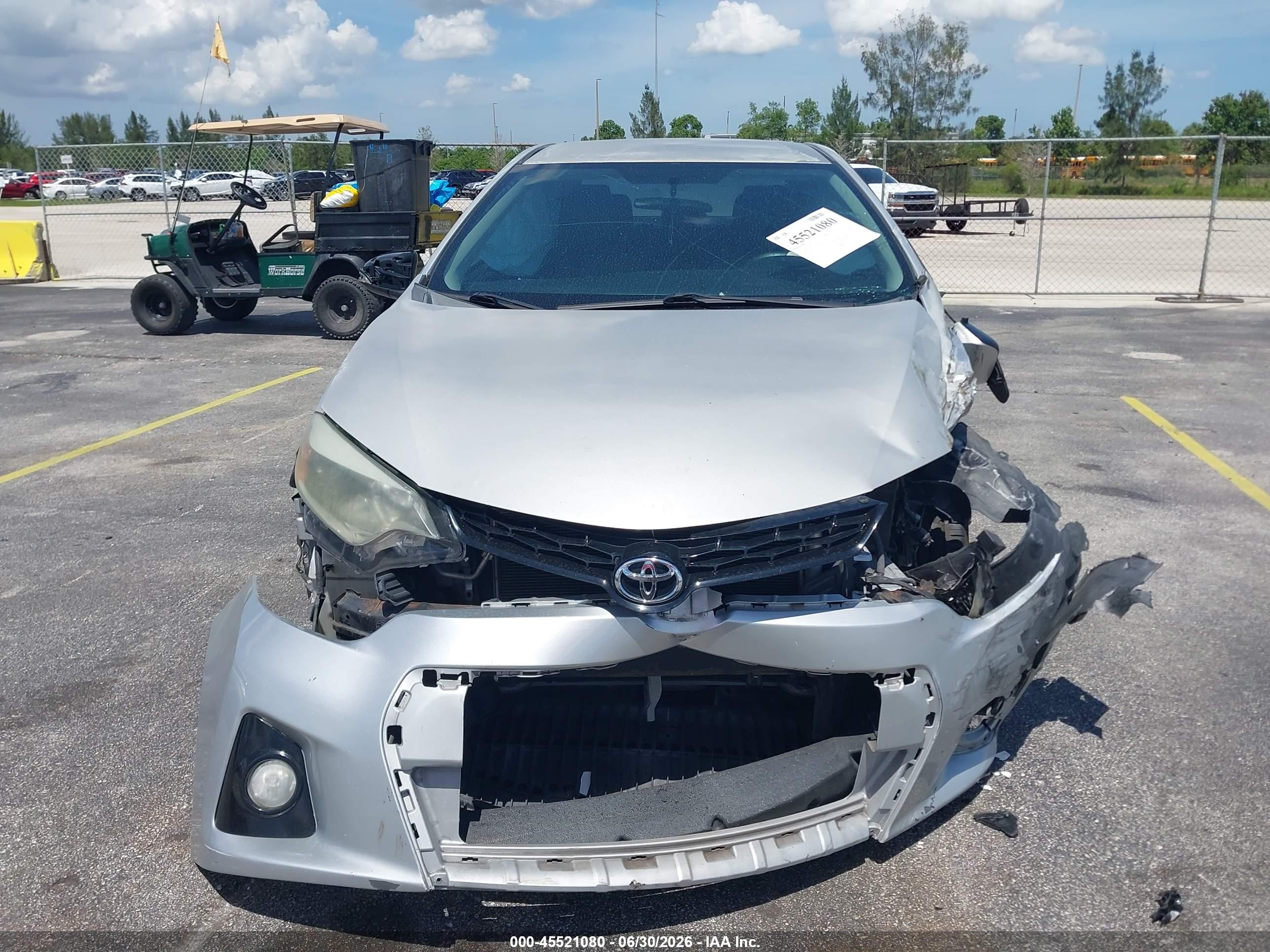 2014 Toyota Corolla S Plus Silver vin: 2T1BURHE2EC171783