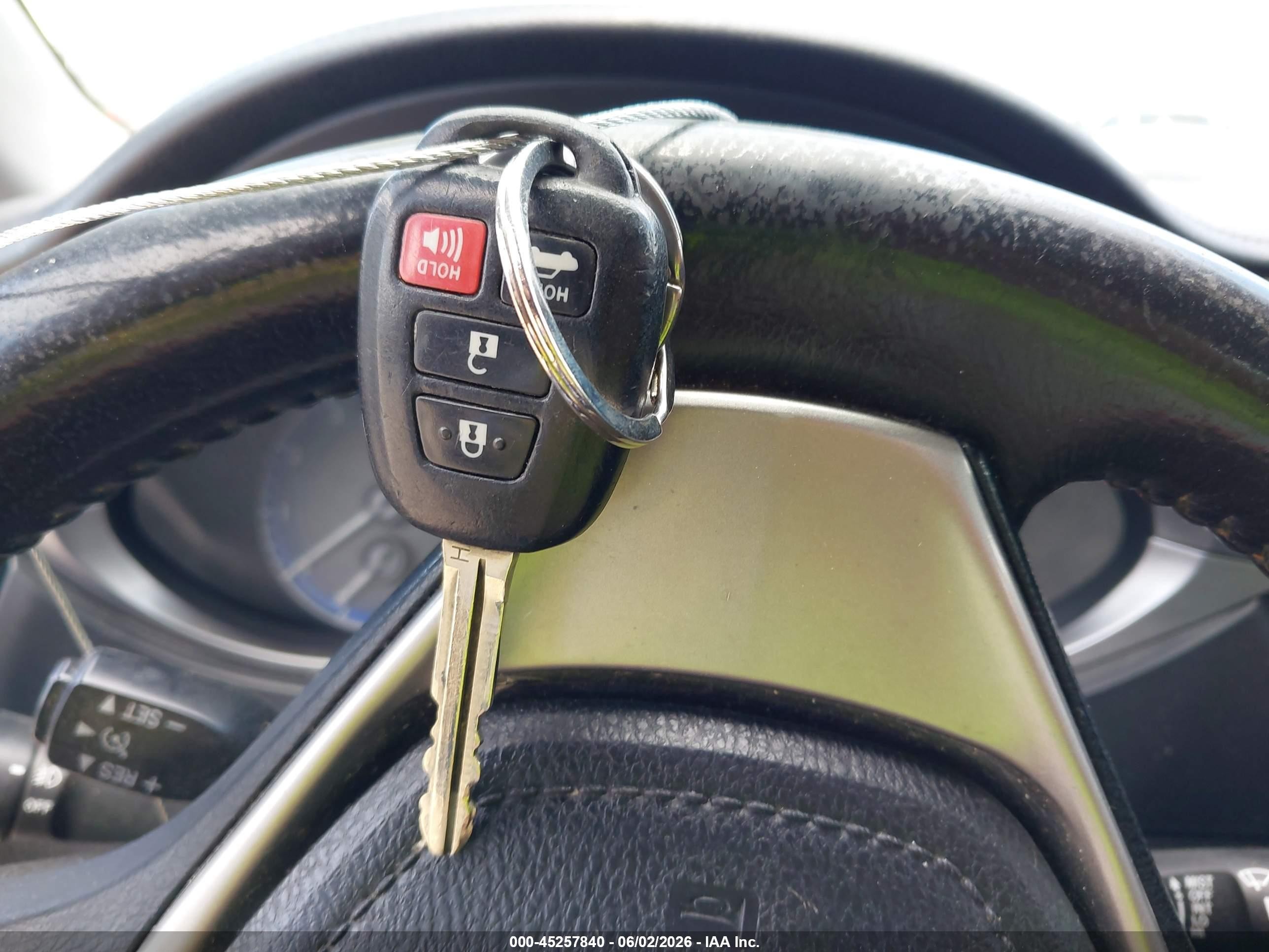 2014 Toyota Corolla S Plus Синий vin: 2T1BURHE2EC204247