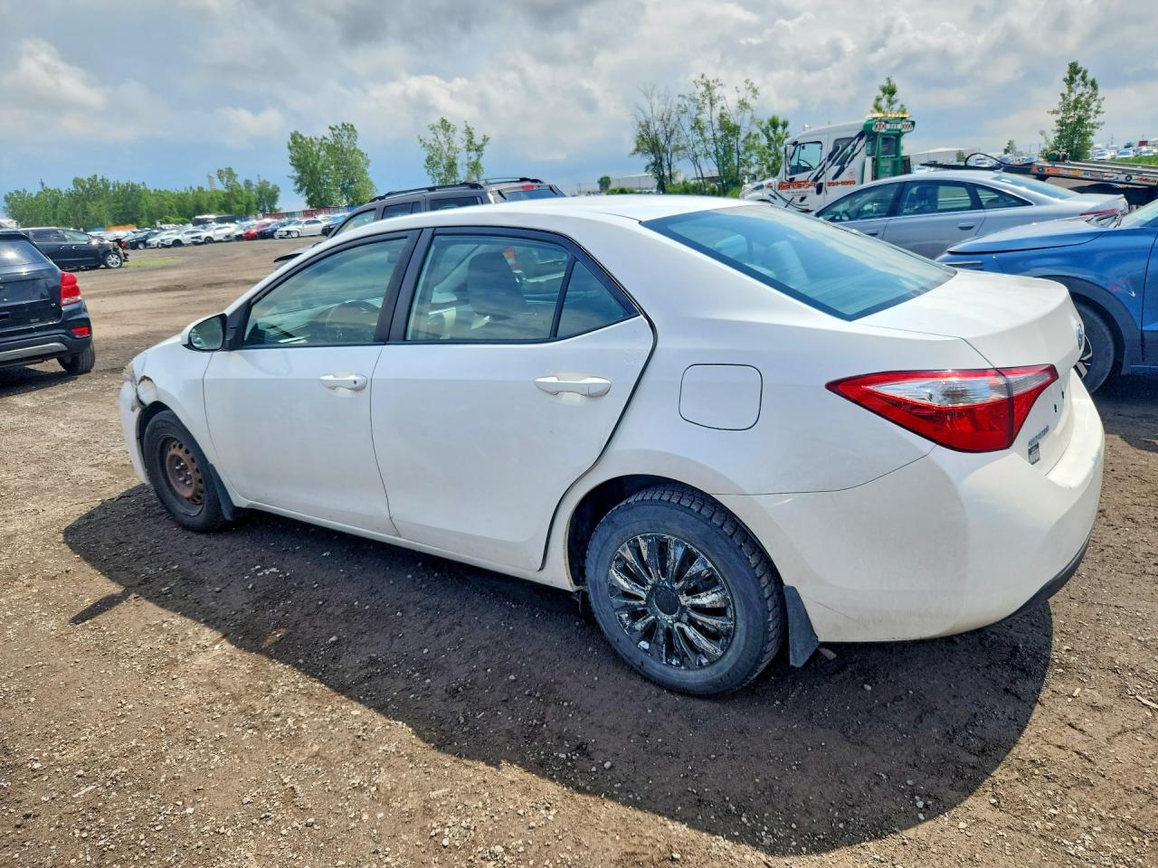 2014 Toyota Corolla L White vin: 2T1BURHE2EC223865