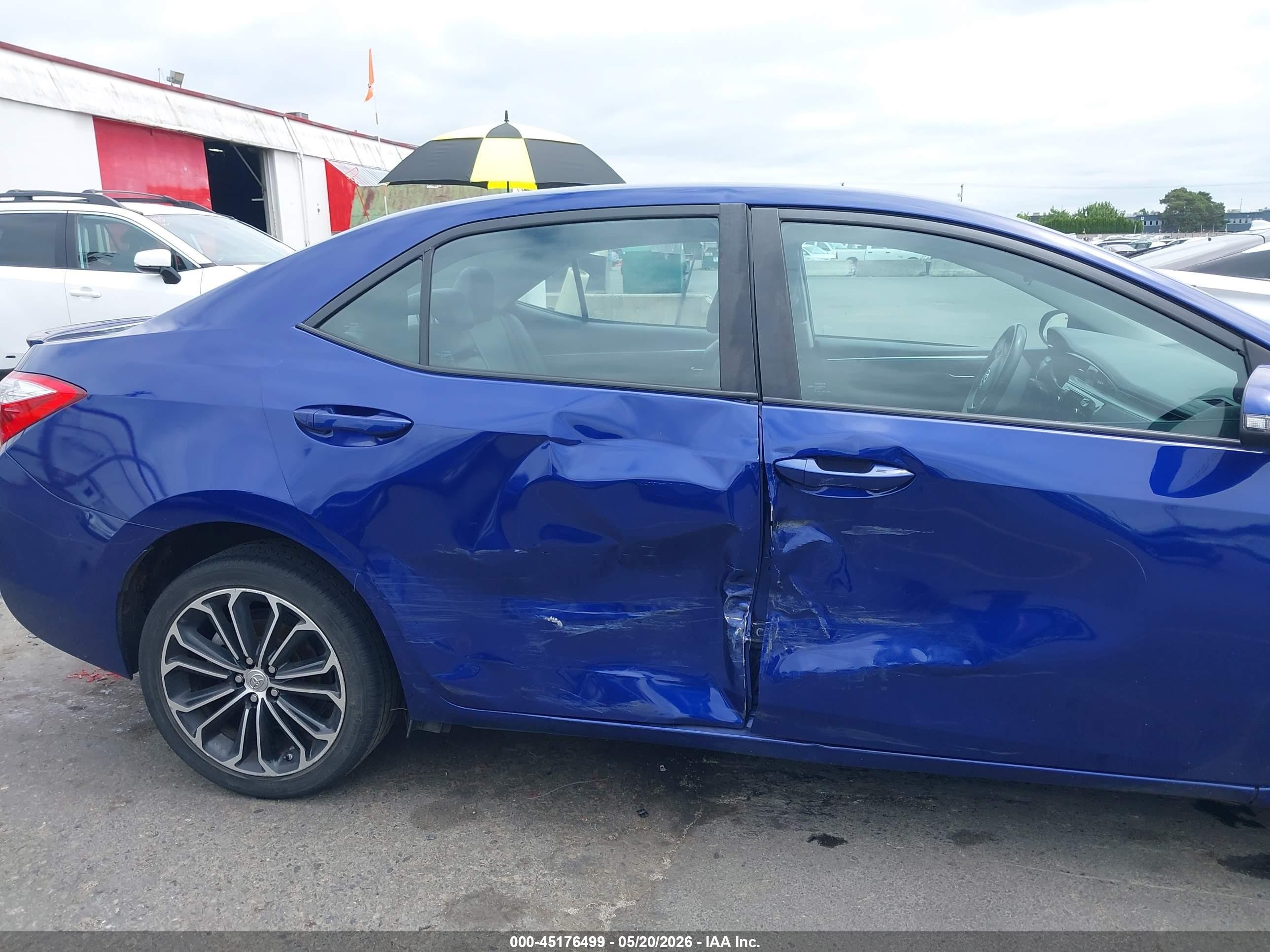 2015 Toyota Corolla S Plus Blue vin: 2T1BURHE2FC231224