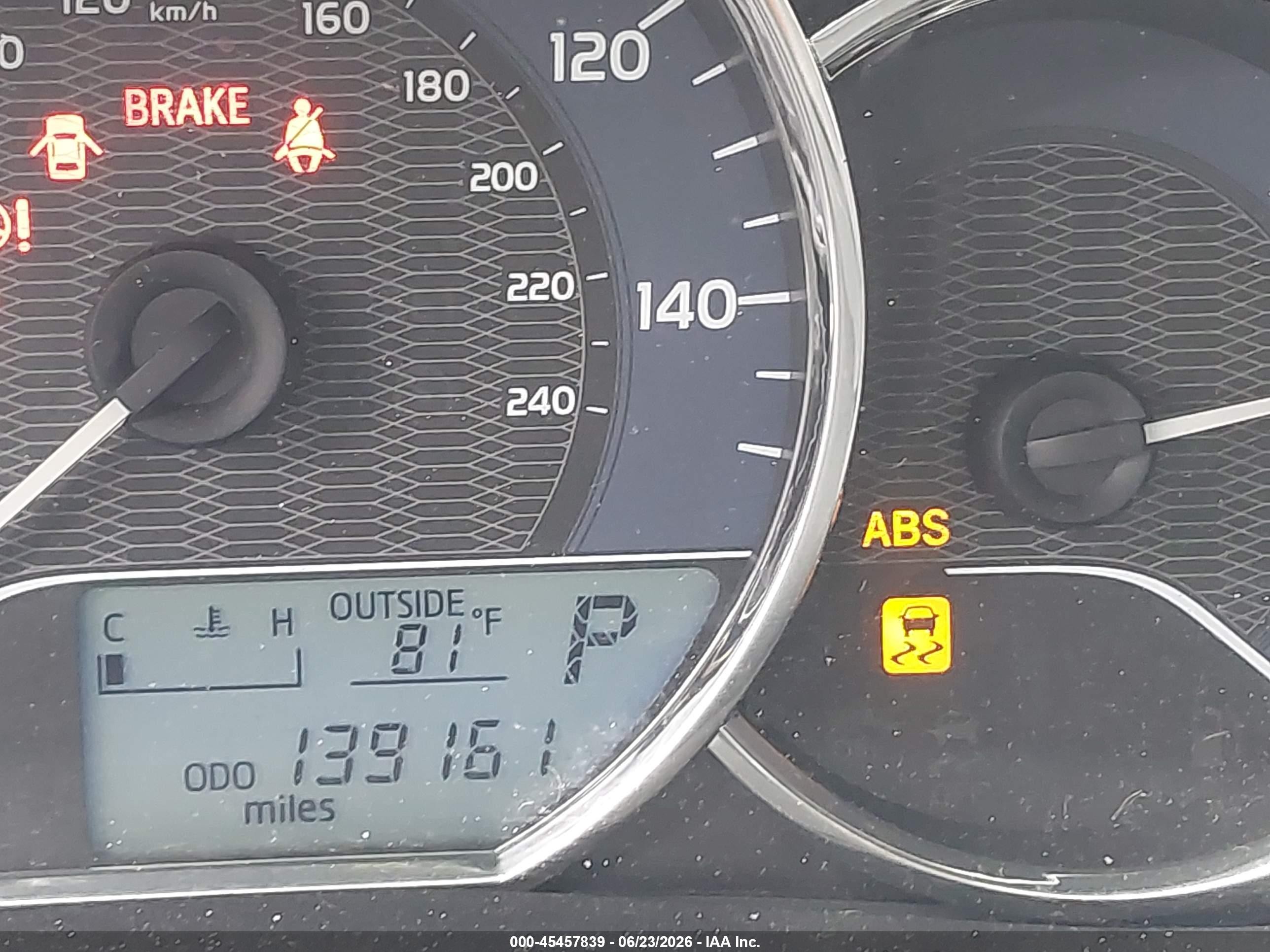 2015 Toyota Corolla Le Blue vin: 2T1BURHE2FC254874