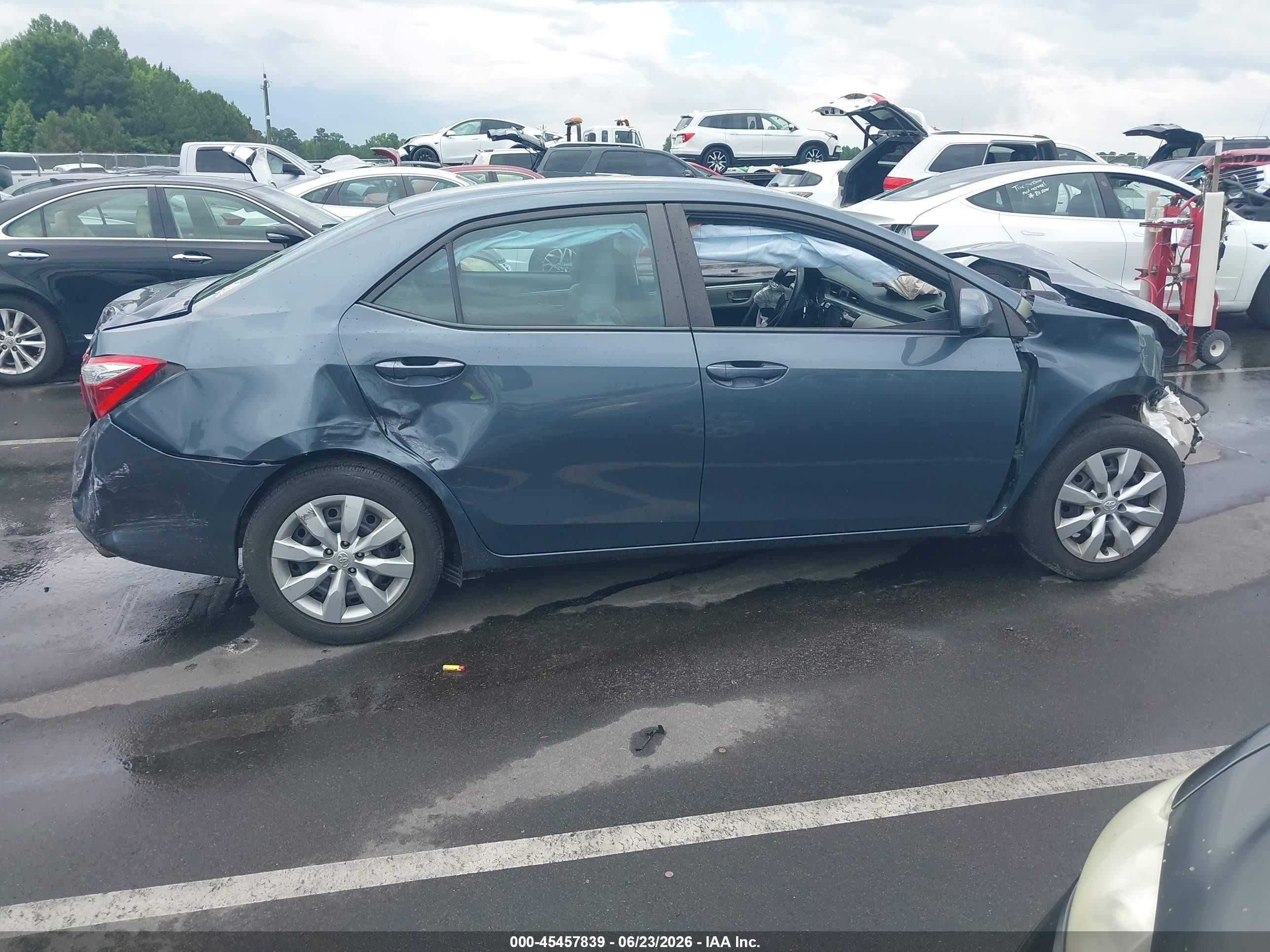 2015 Toyota Corolla Le Blue vin: 2T1BURHE2FC254874