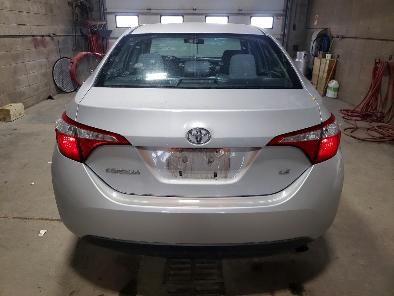 2015 Toyota Corolla Le Silver vin: 2T1BURHE2FC268905