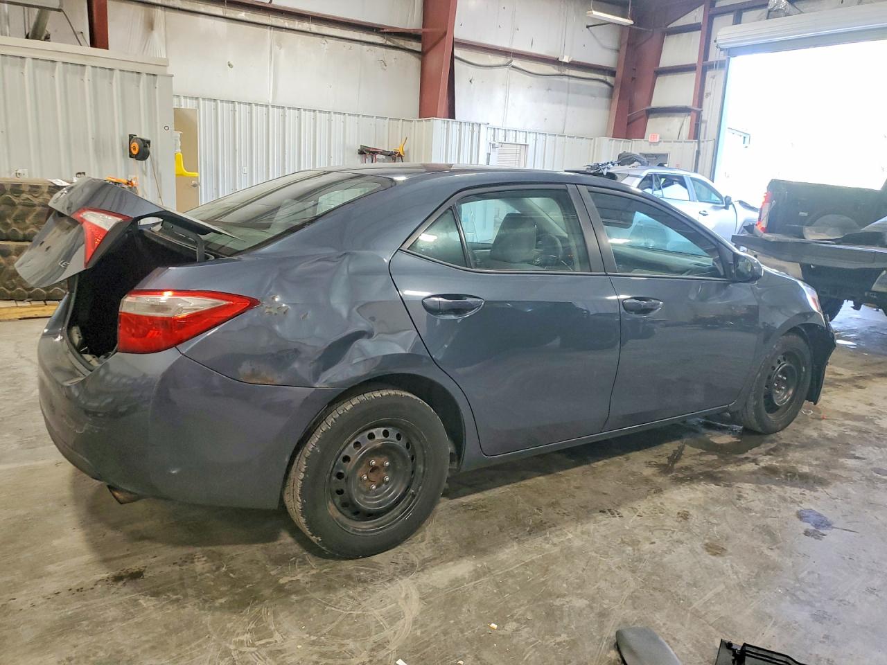 2015 Toyota Corolla Le Blue vin: 2T1BURHE2FC270136