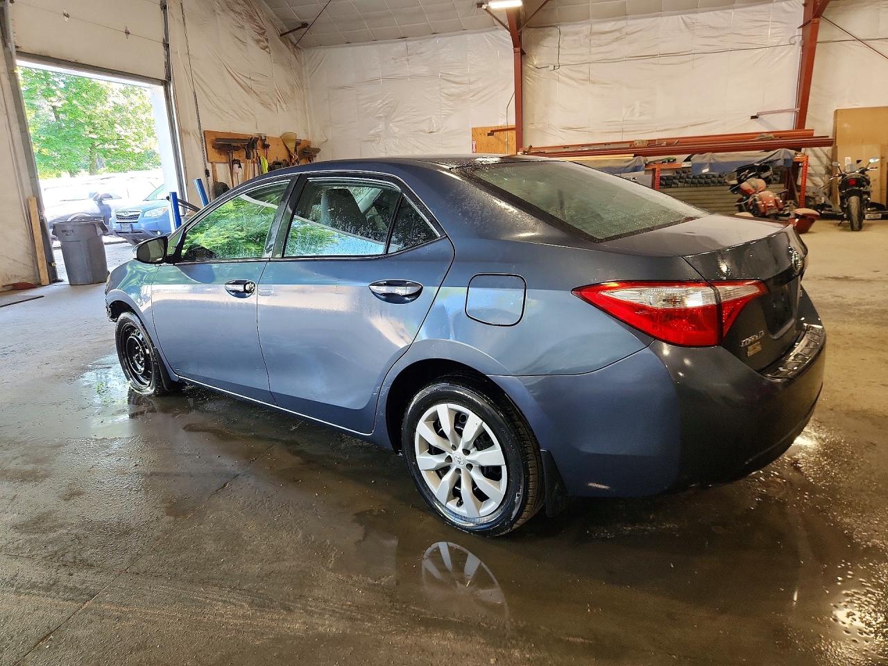 2015 Toyota Corolla Le Blue vin: 2T1BURHE2FC271206