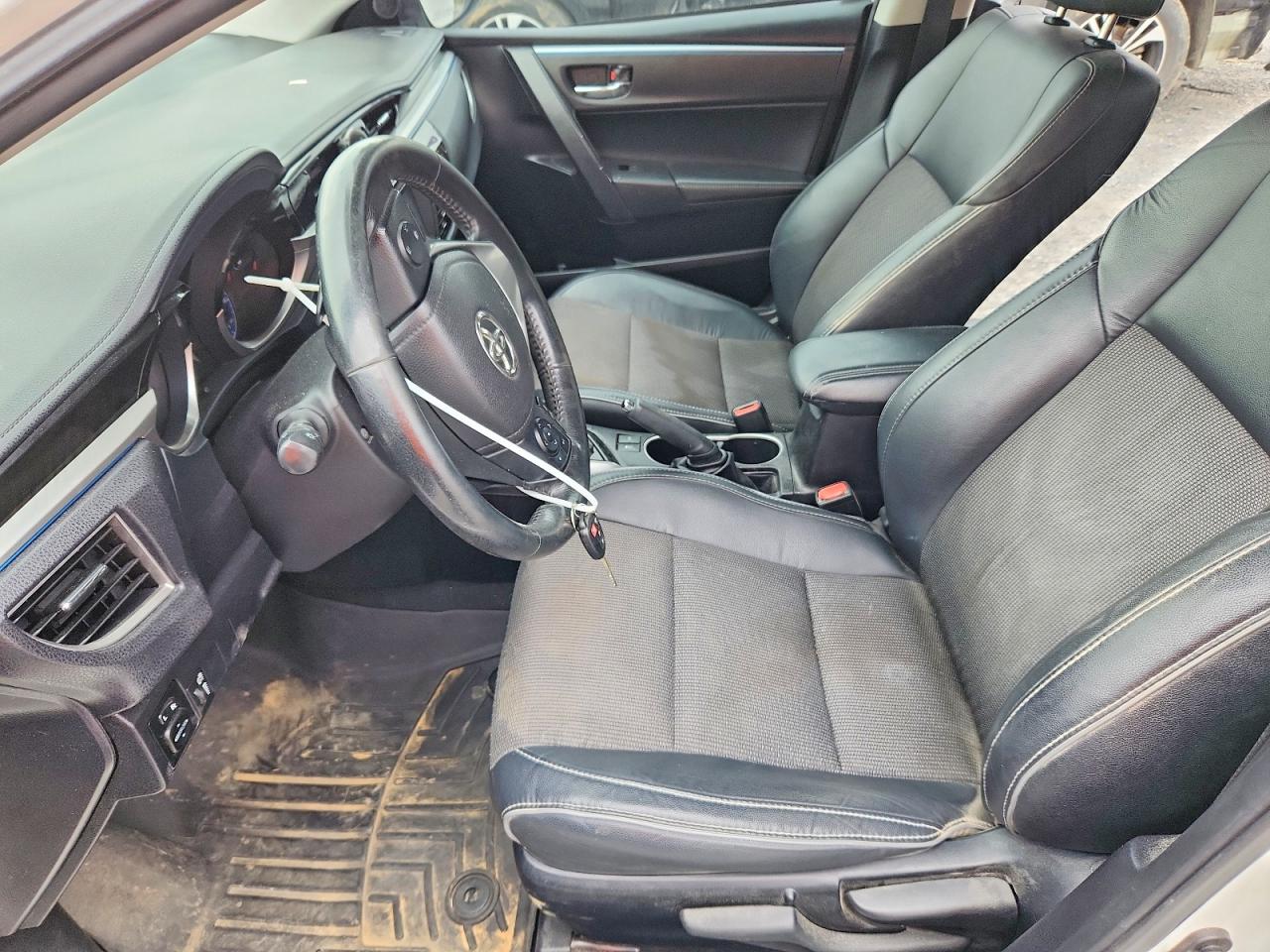 2015 Toyota Corolla S Plus White vin: 2T1BURHE2FC275241