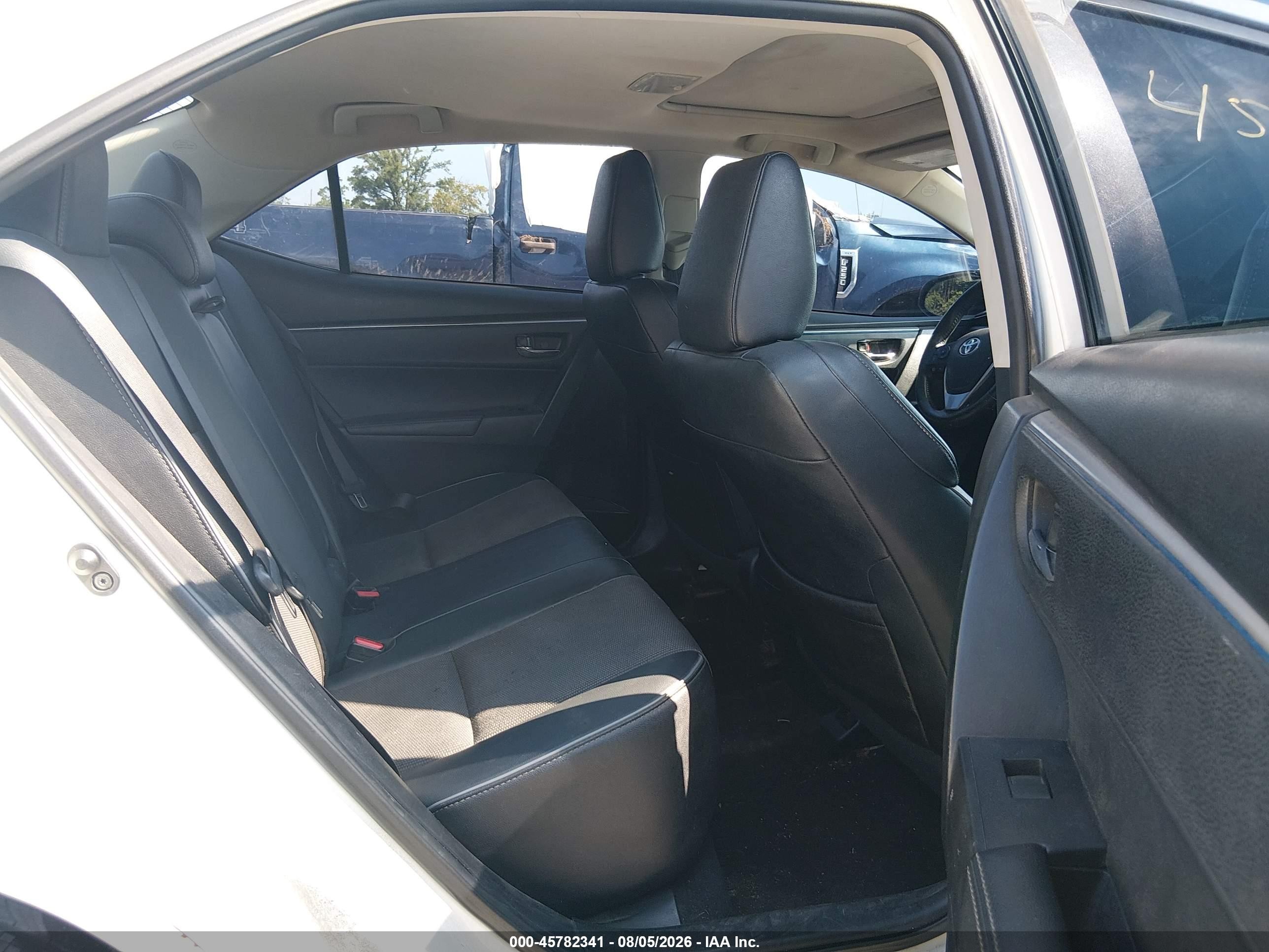 2015 Toyota Corolla S Plus White vin: 2T1BURHE2FC280357