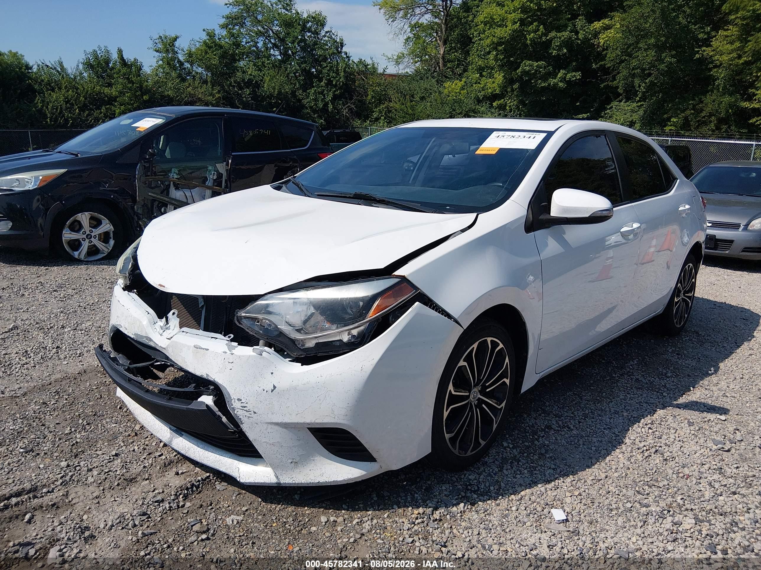 2015 Toyota Corolla S Plus White vin: 2T1BURHE2FC280357
