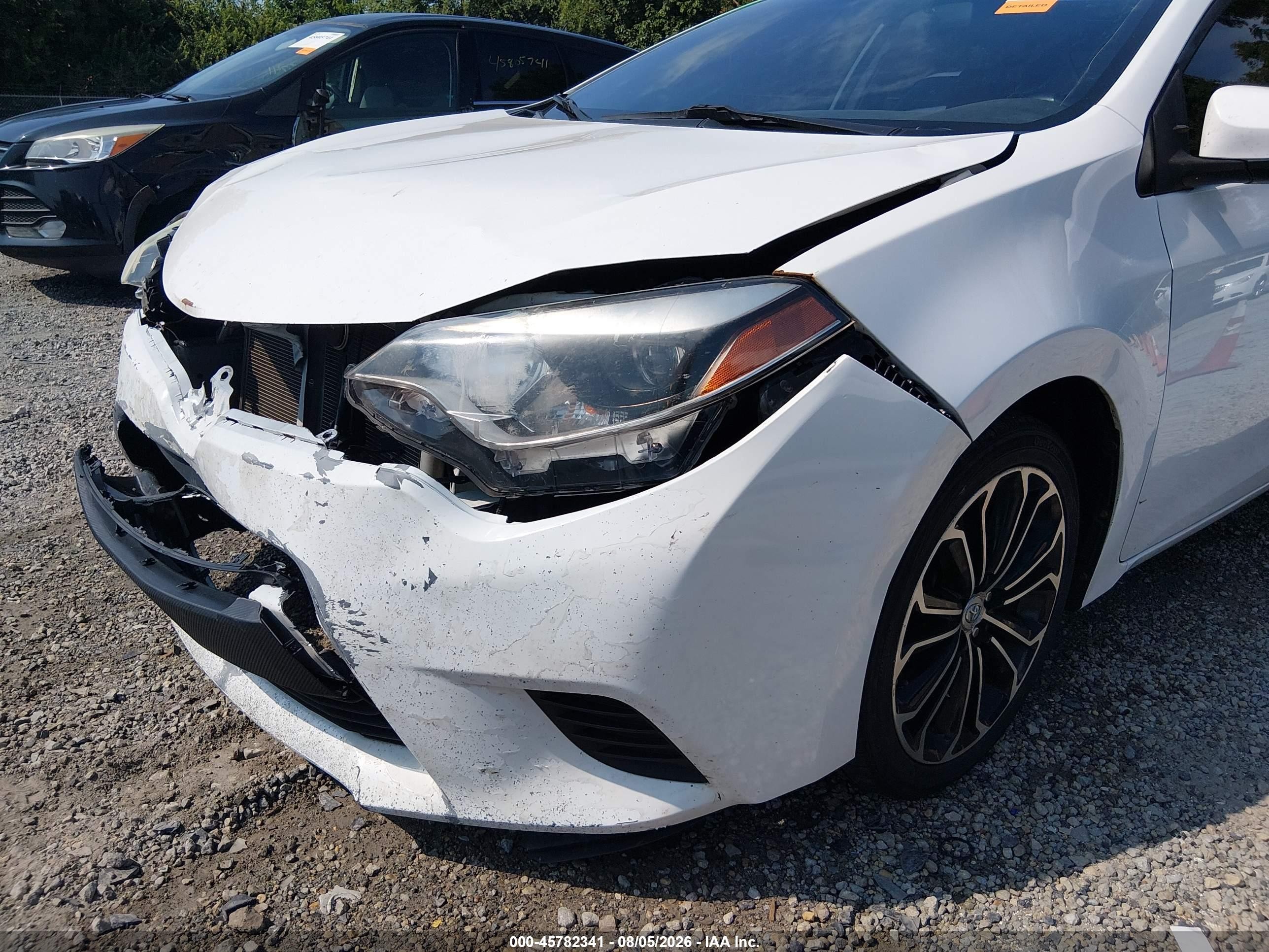 2015 Toyota Corolla S Plus White vin: 2T1BURHE2FC280357