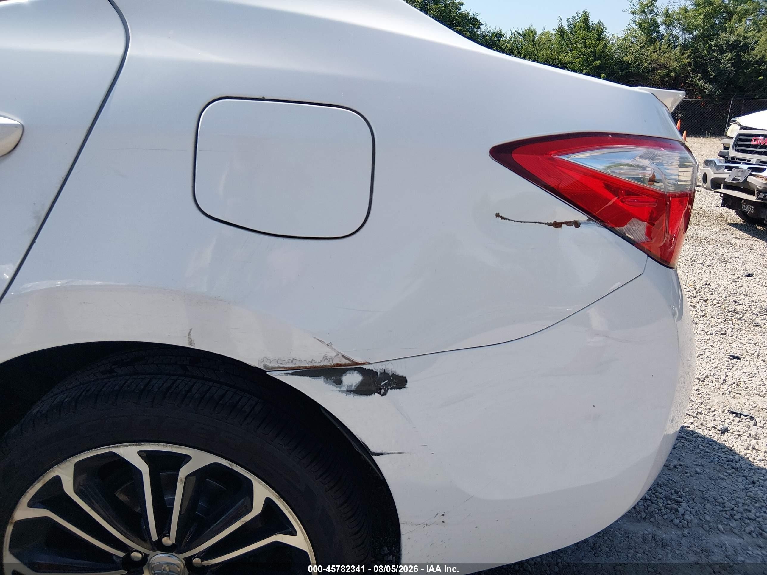 2015 Toyota Corolla S Plus White vin: 2T1BURHE2FC280357
