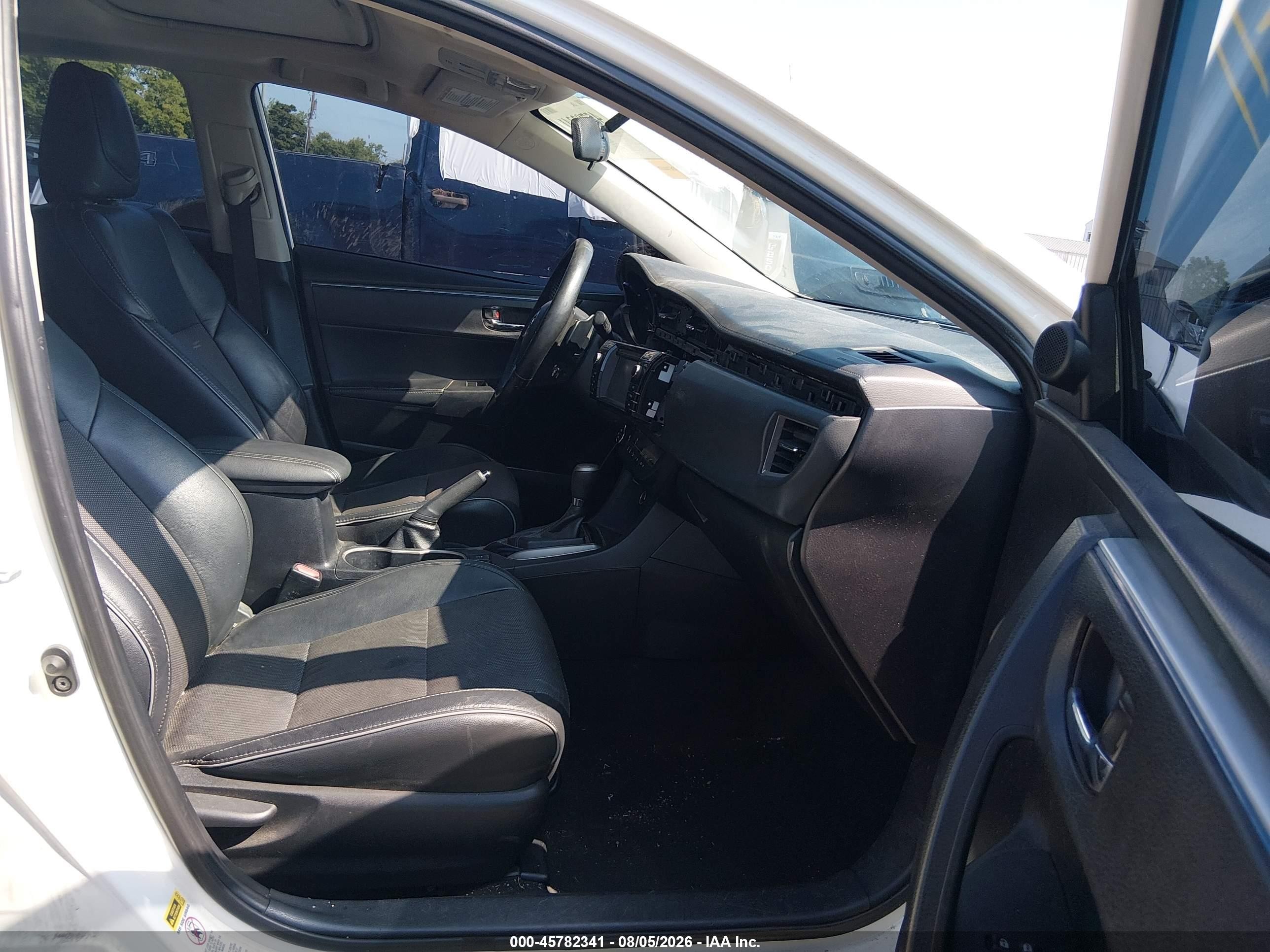 2015 Toyota Corolla S Plus White vin: 2T1BURHE2FC280357