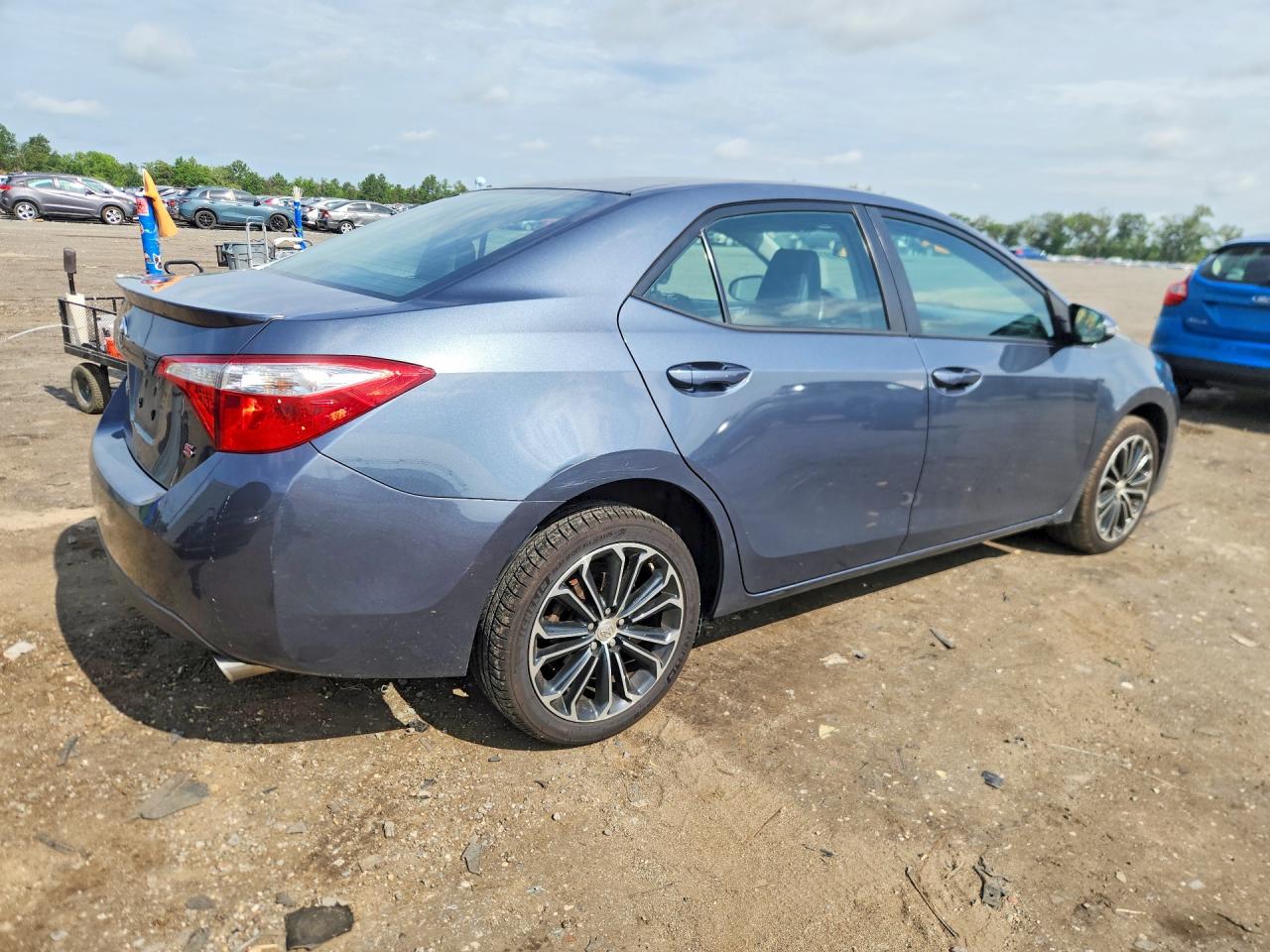 2015 Toyota Corolla S Plus Blue vin: 2T1BURHE2FC280567