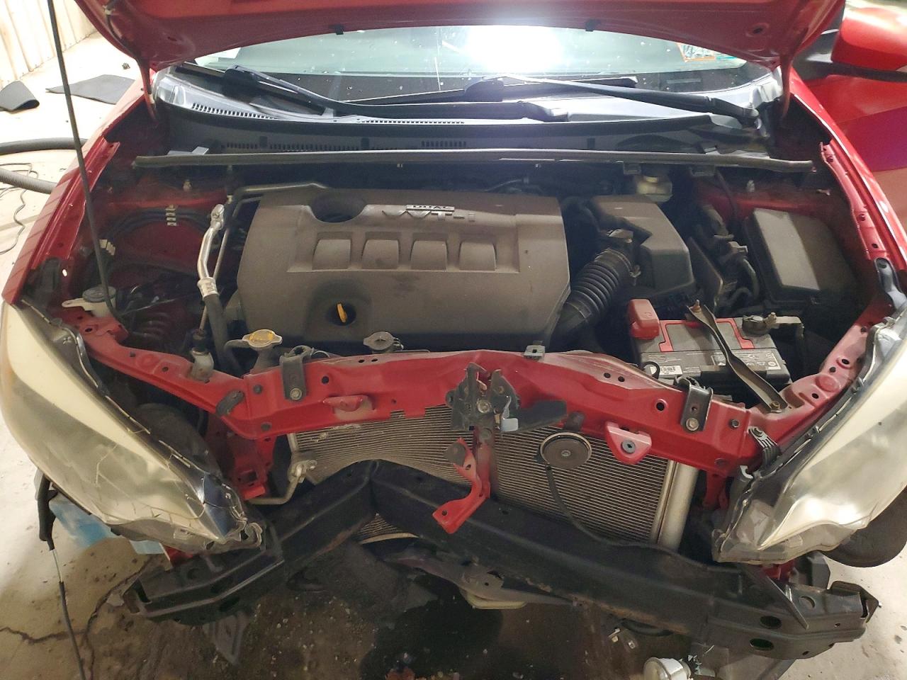 2015 Toyota Corolla S Plus Красный vin: 2T1BURHE2FC282724