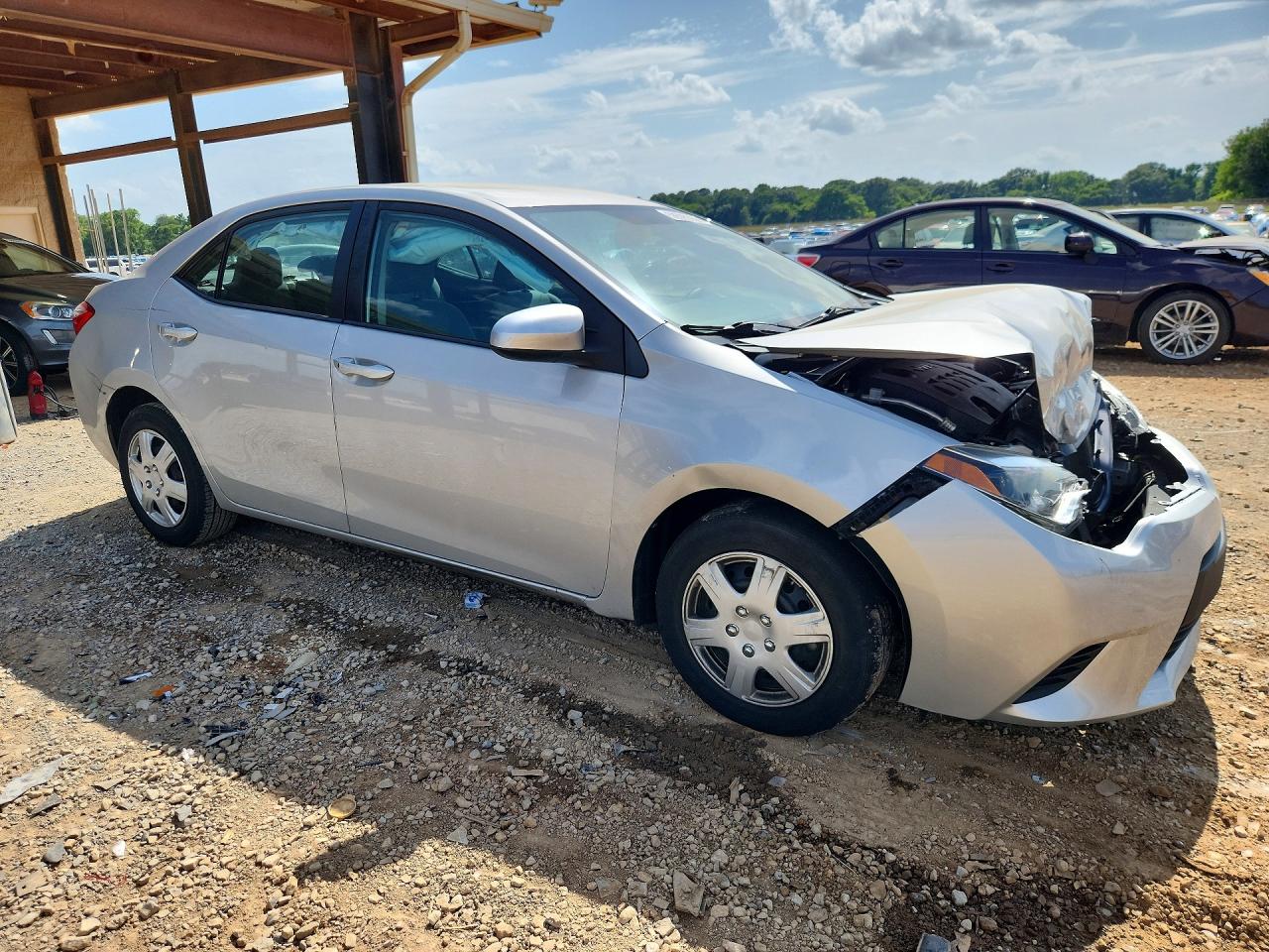 2015 Toyota Corolla L Серебряный vin: 2T1BURHE2FC294582
