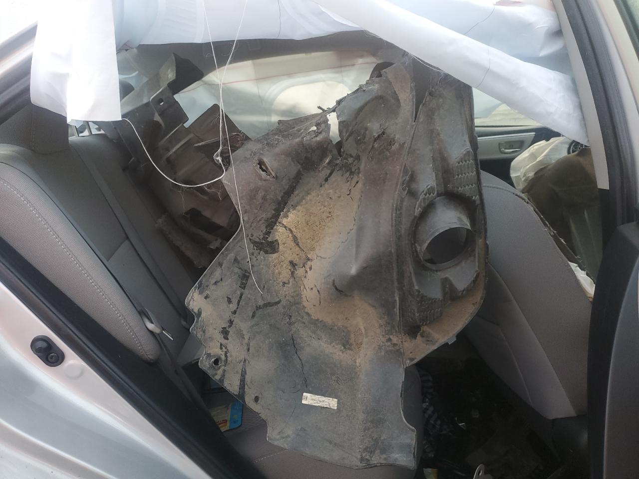 2015 Toyota Corolla L Silver vin: 2T1BURHE2FC294839
