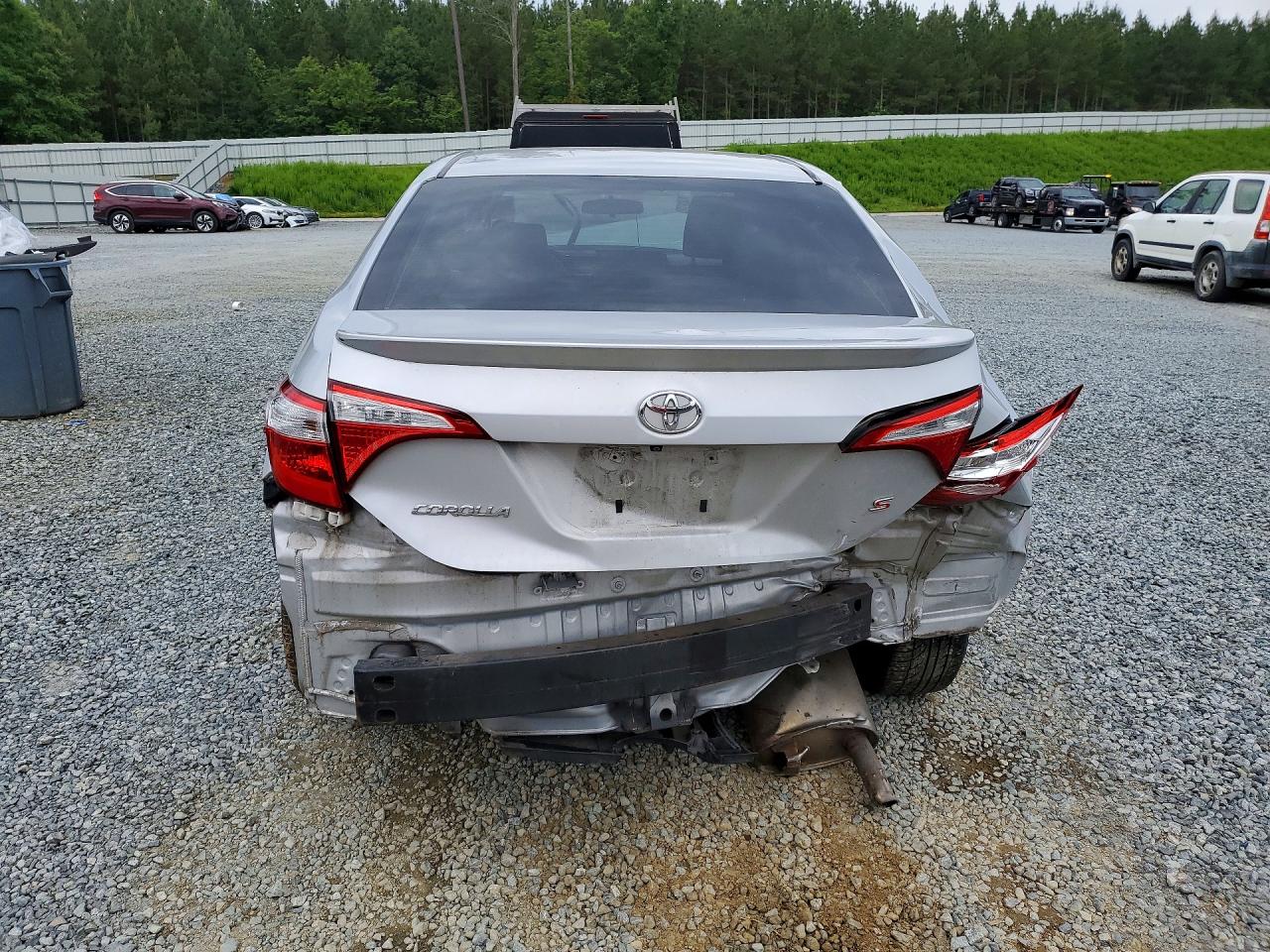 2015 Toyota Corolla S Plus Silver vin: 2T1BURHE2FC304284